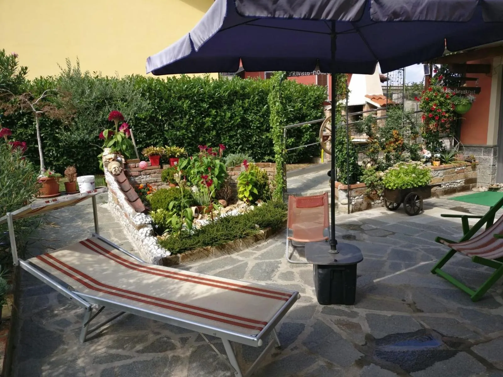 Caicai Bed And Breakfast