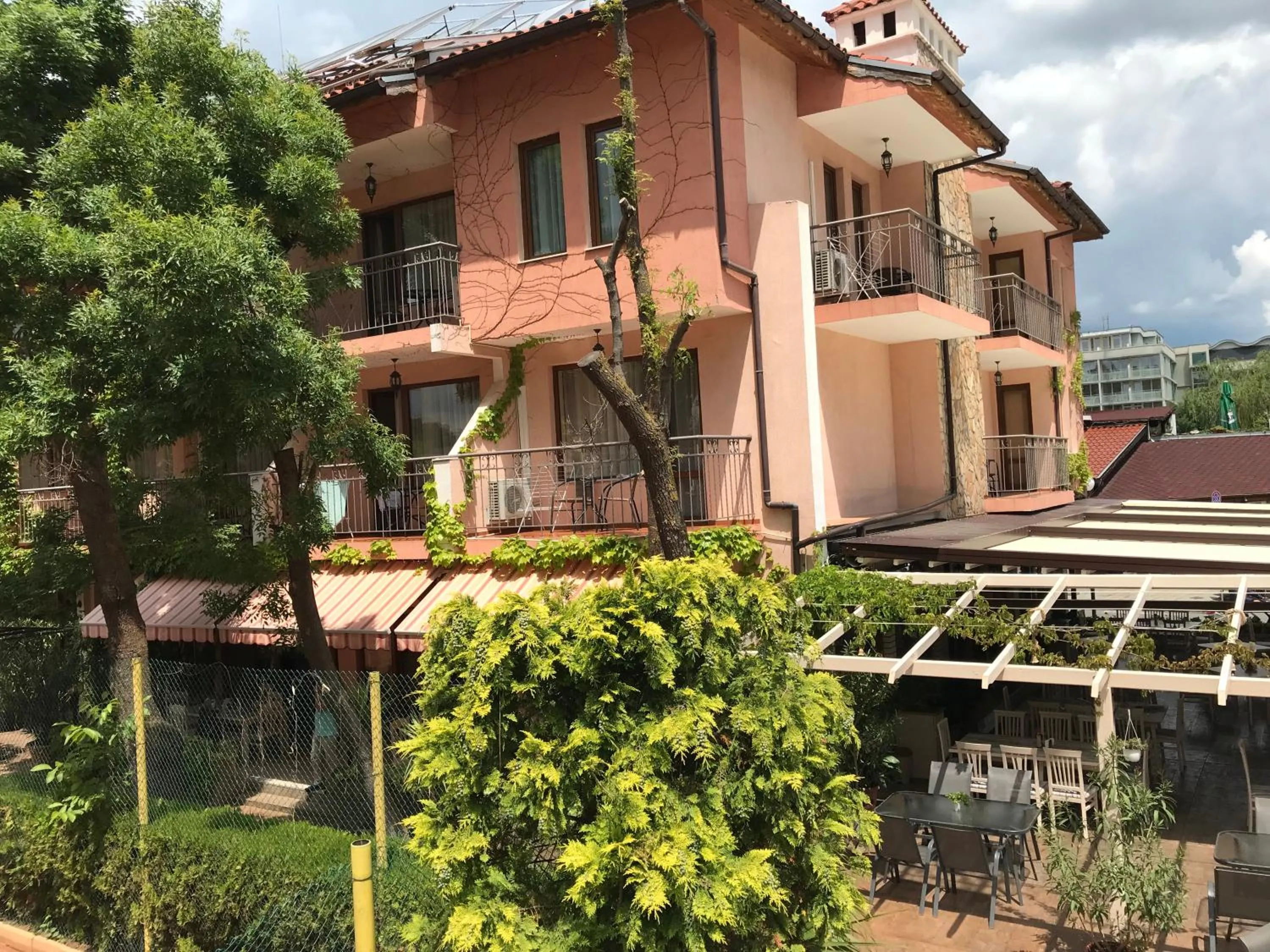 Property building in Oleander House and Tennis Club