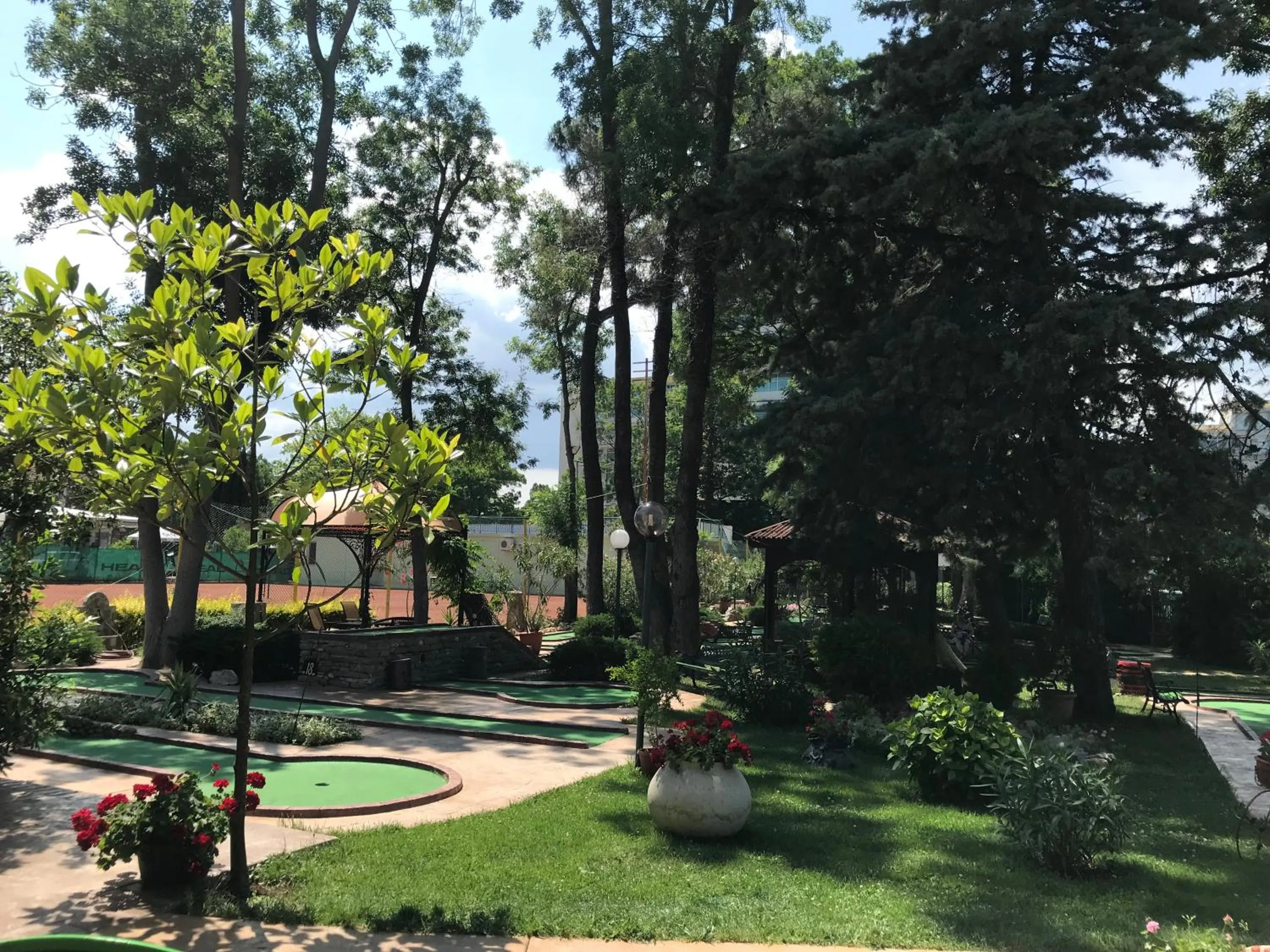 Garden in Oleander House and Tennis Club