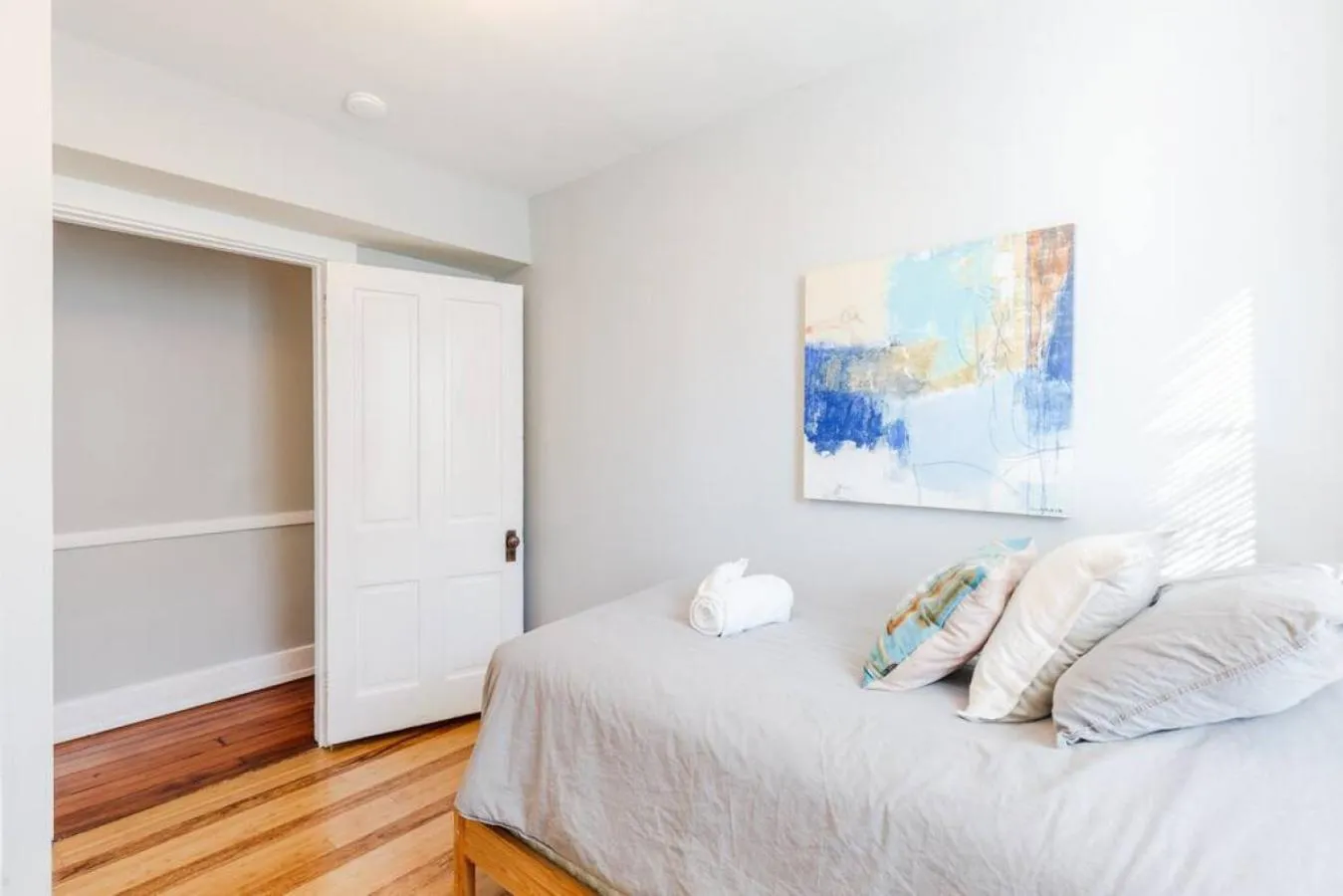 Bed in 2 Large Apts w Parking - Downtown Over the Rhine