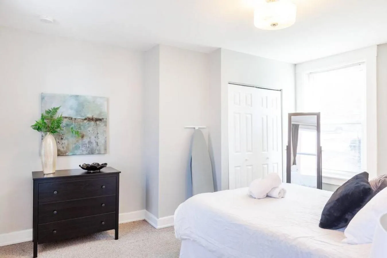 Bed in 2 Large Apts w Parking - Downtown Over the Rhine