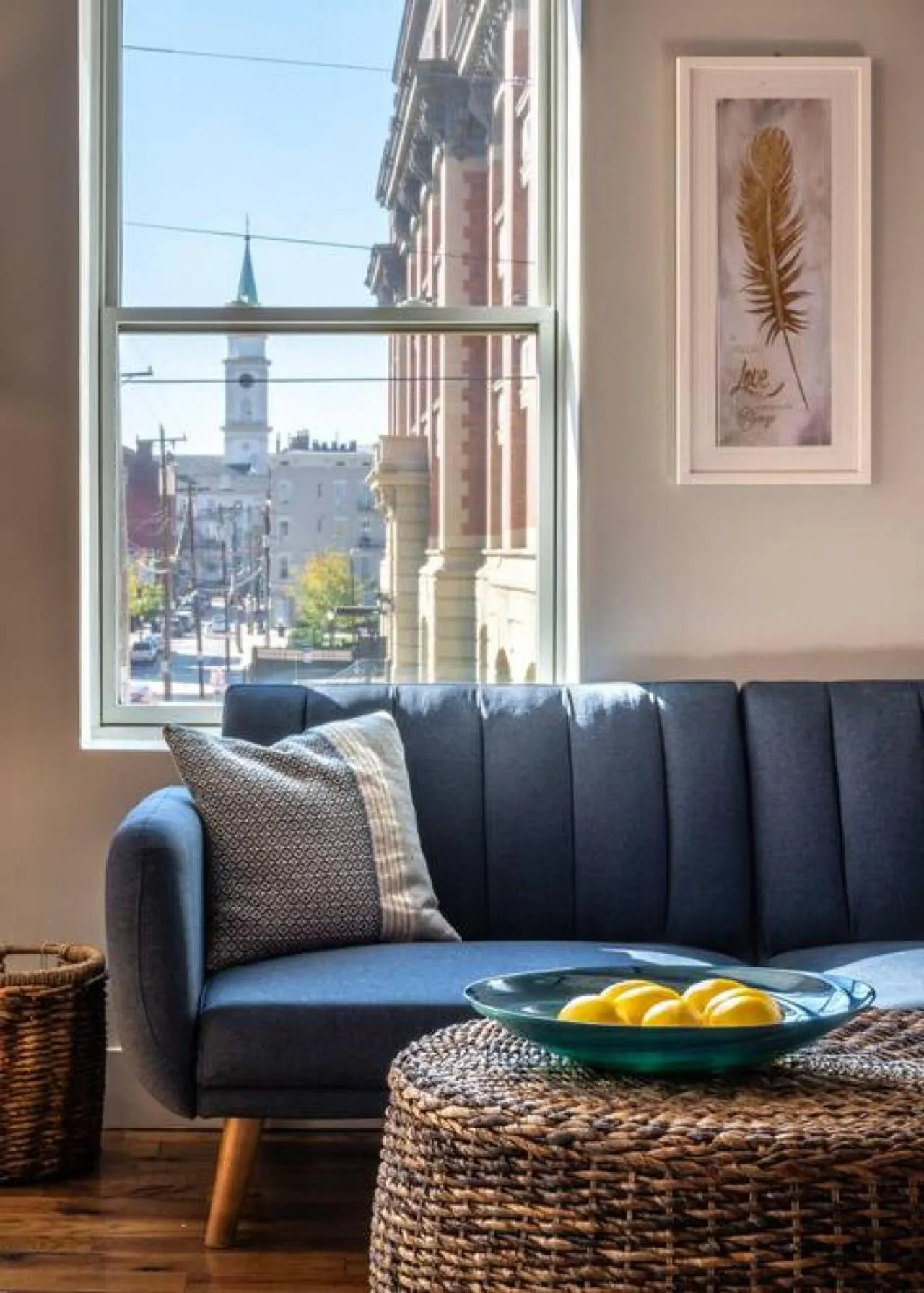 Broadway Suites - Stunning Downtown Condos