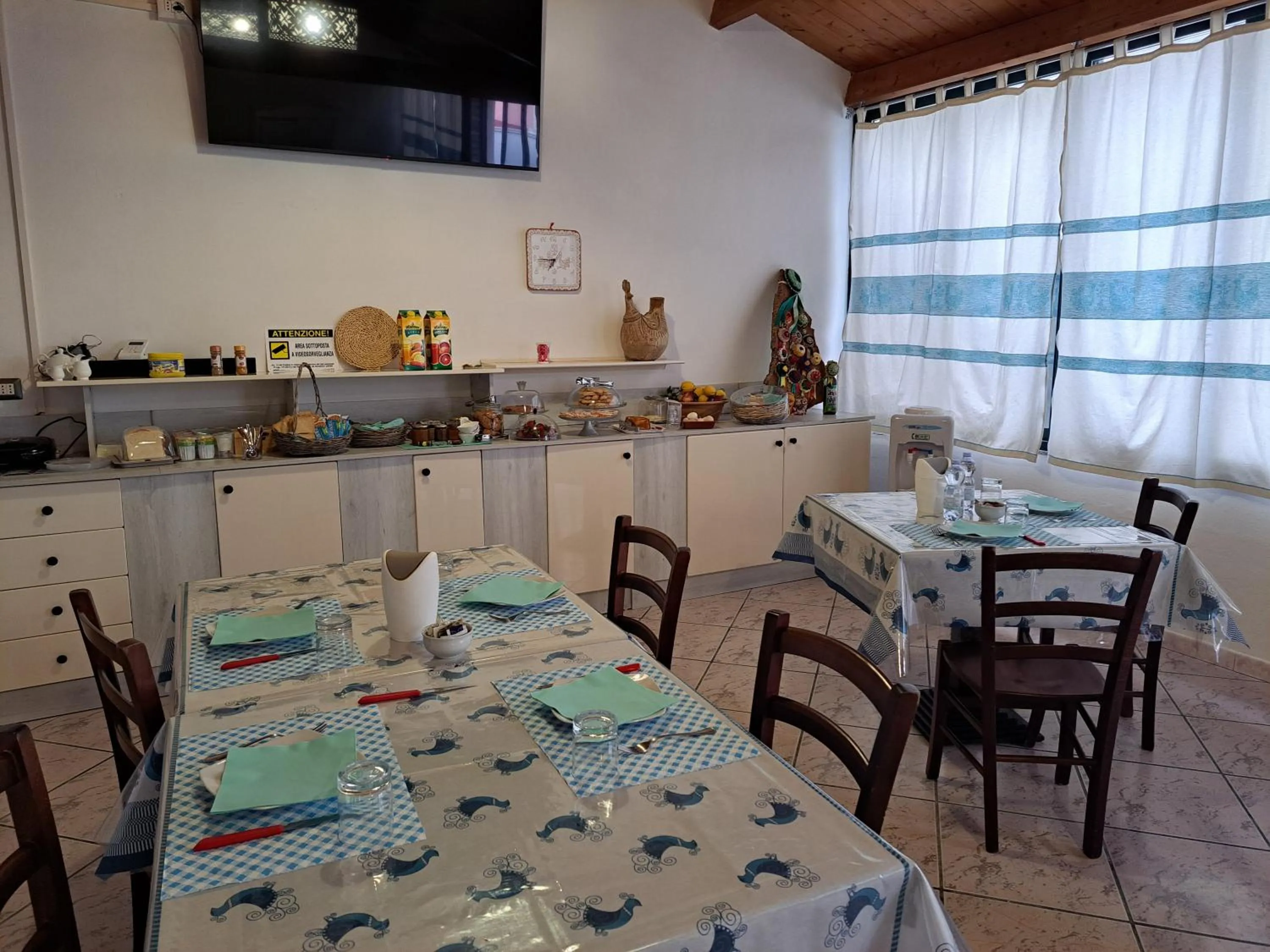 Restaurant/Places to Eat in L'ALGA