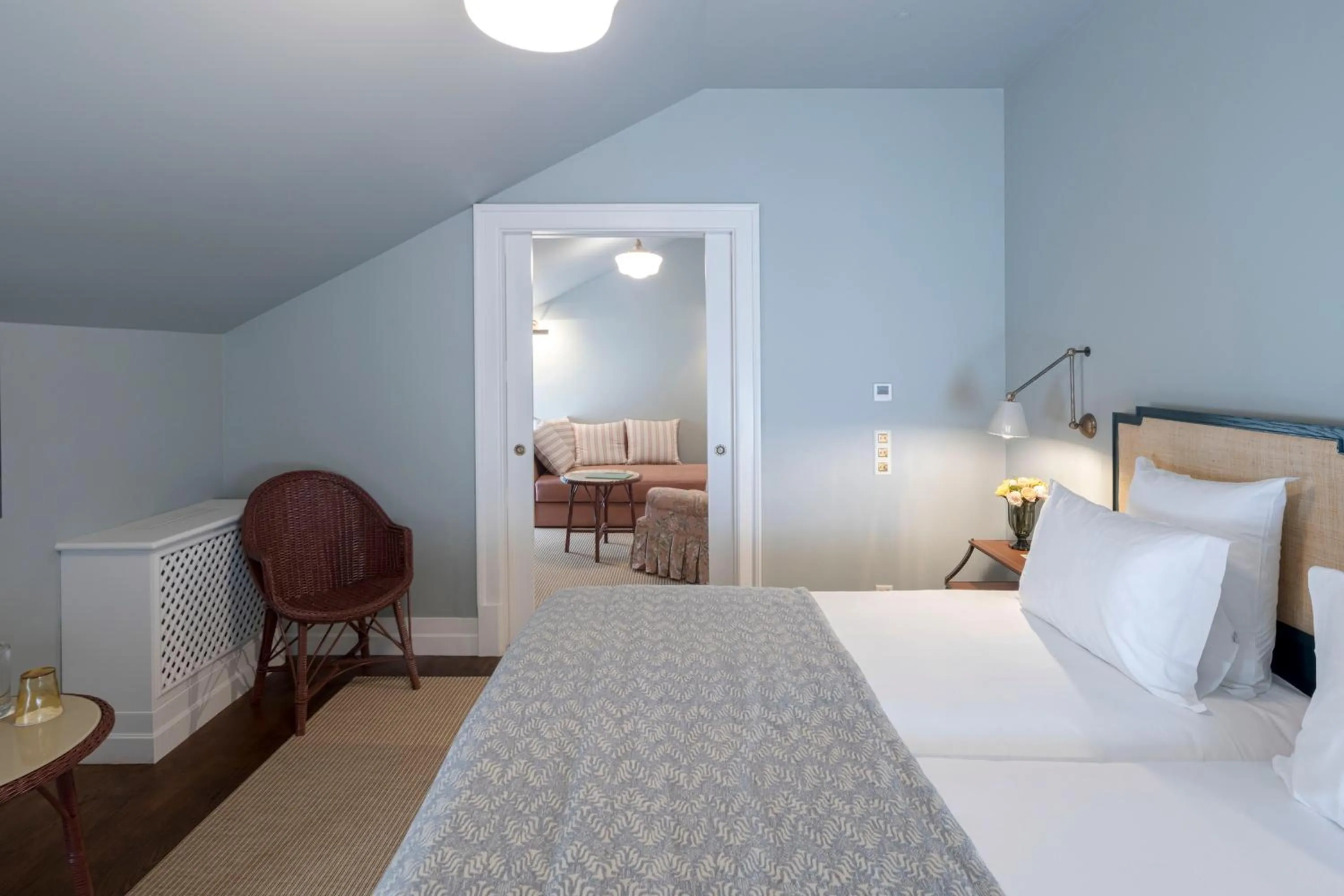 Bedroom, Bed in Valverde Santar Hotel & SPA - Relais & Châteaux