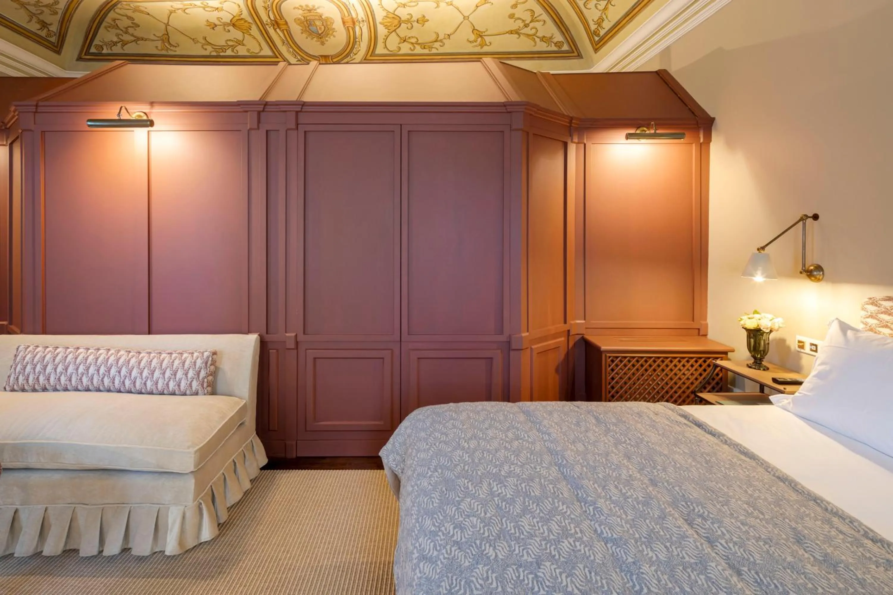 Bedroom, Bed in Valverde Santar Hotel & SPA - Relais & Châteaux