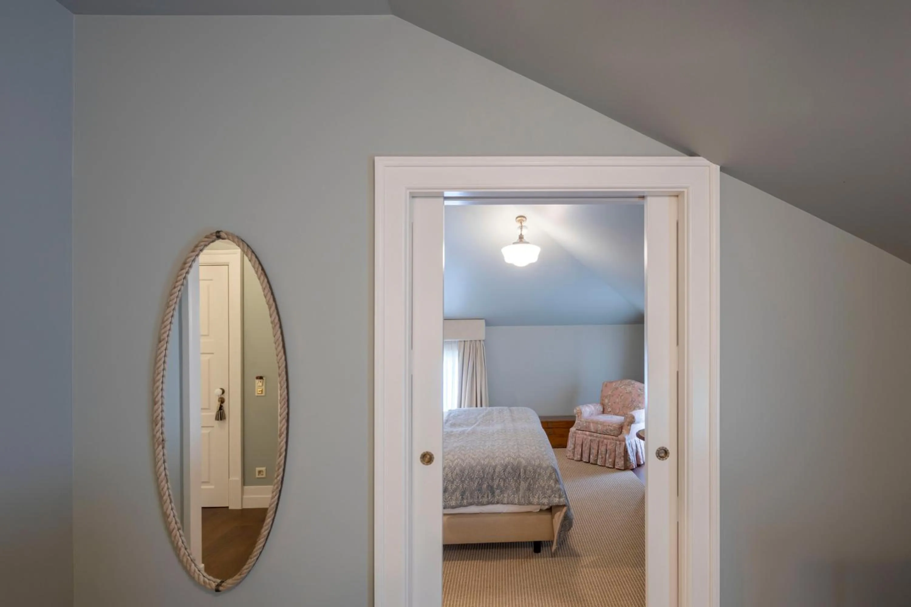 Photo of the whole room, Bed in Valverde Santar Hotel & SPA - Relais & Châteaux