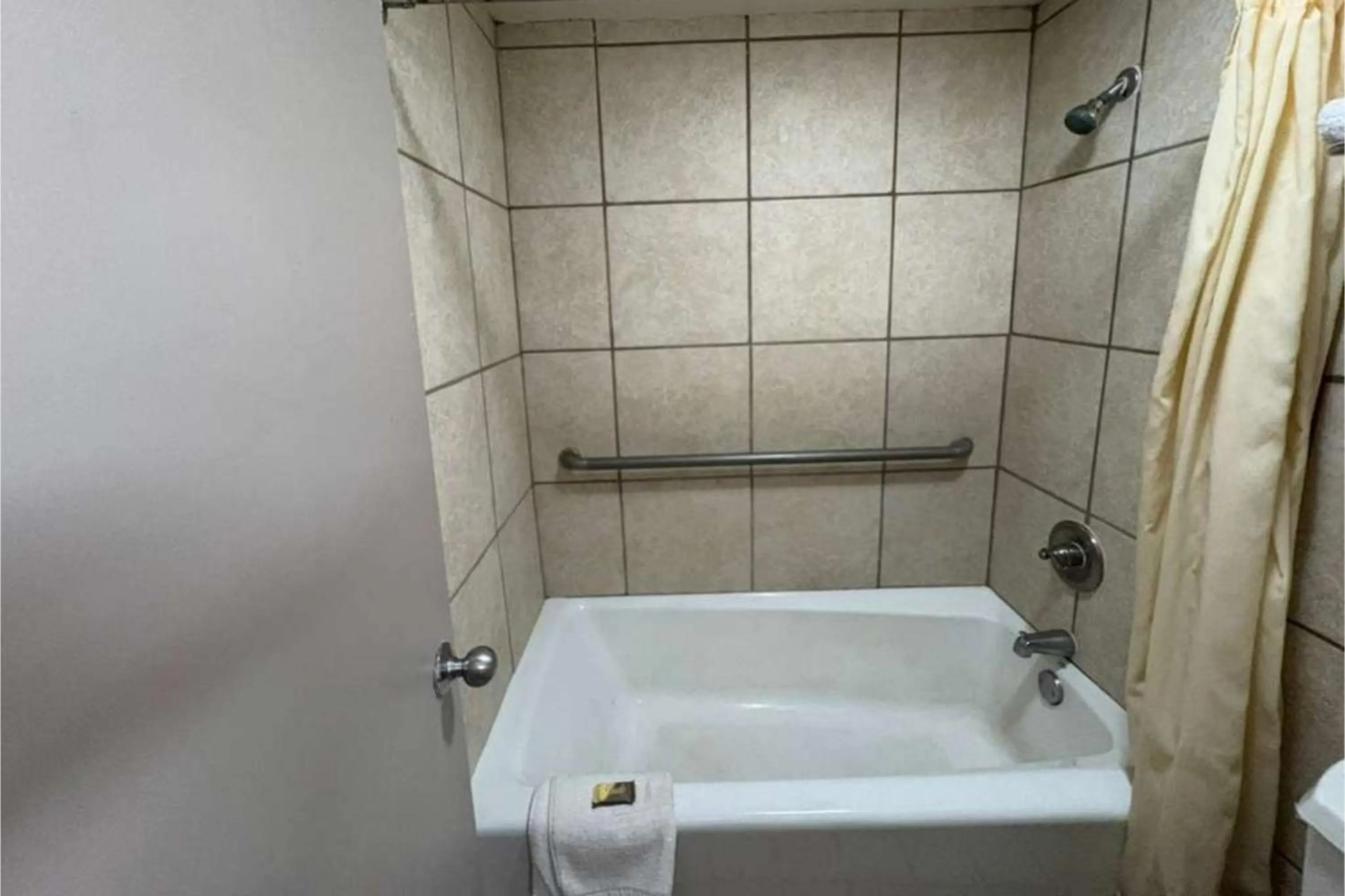 Bathroom in American Inn by Hotel O Selma US 80