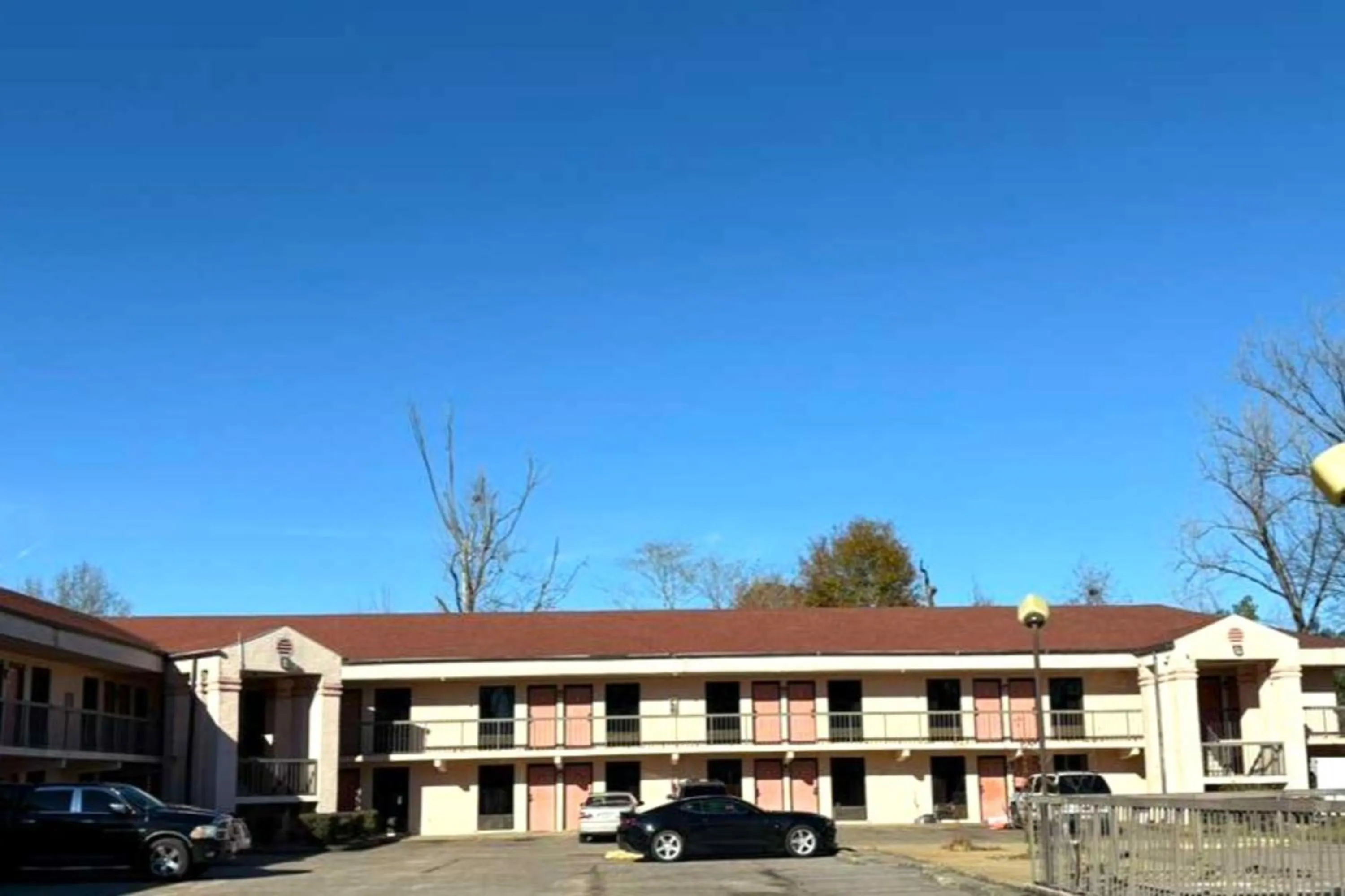 Parking in American Inn by Hotel O Selma US 80