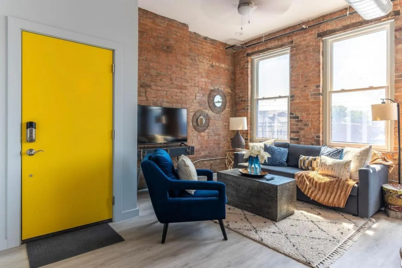 CHEETAH Venture out on your Cincinnati Safari