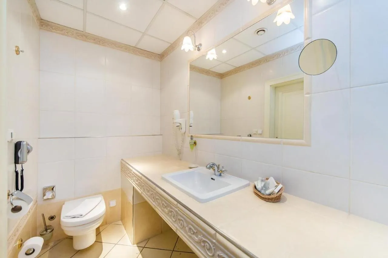 Toilet in River View Residence by Charles Bridge