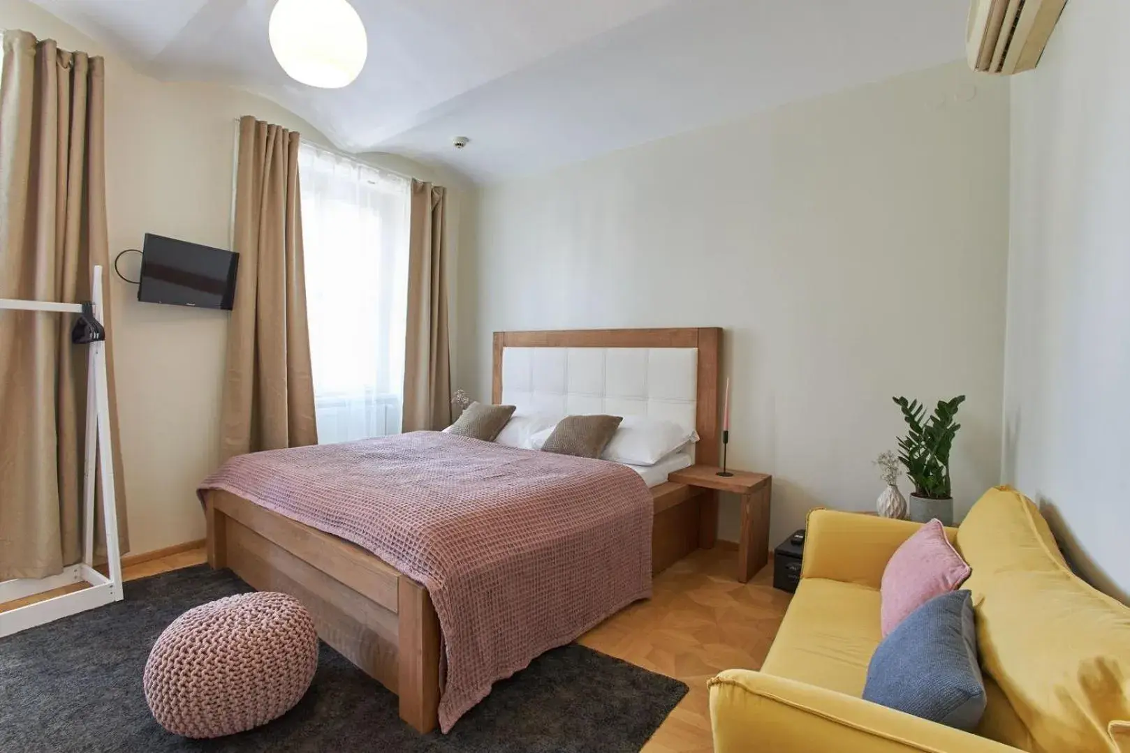 River View Residence by Charles Bridge River View Residence by Charles Bridge