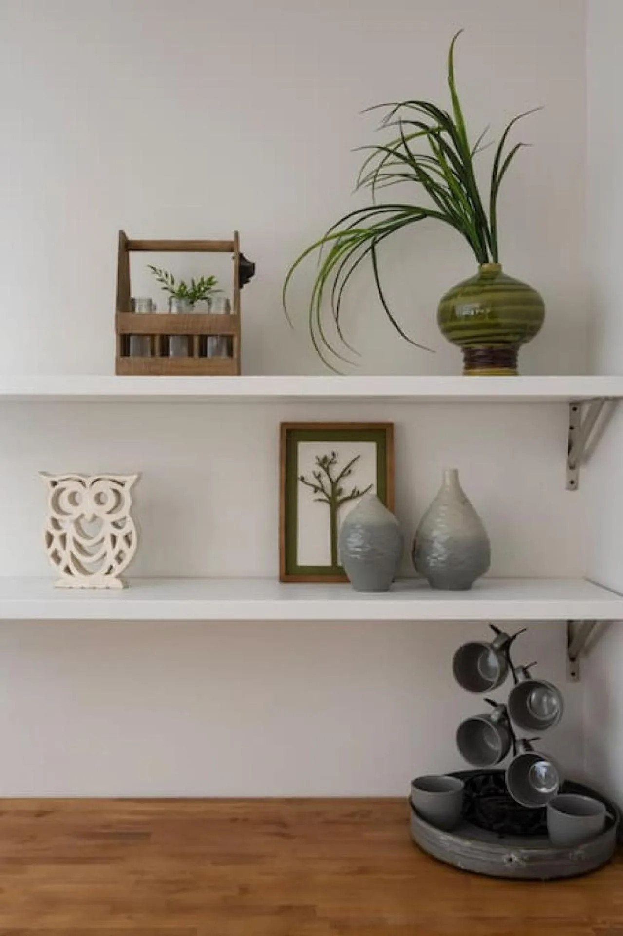 Deluxe 6 Bedroom 3 Min to Downtown w 2-car Driveway