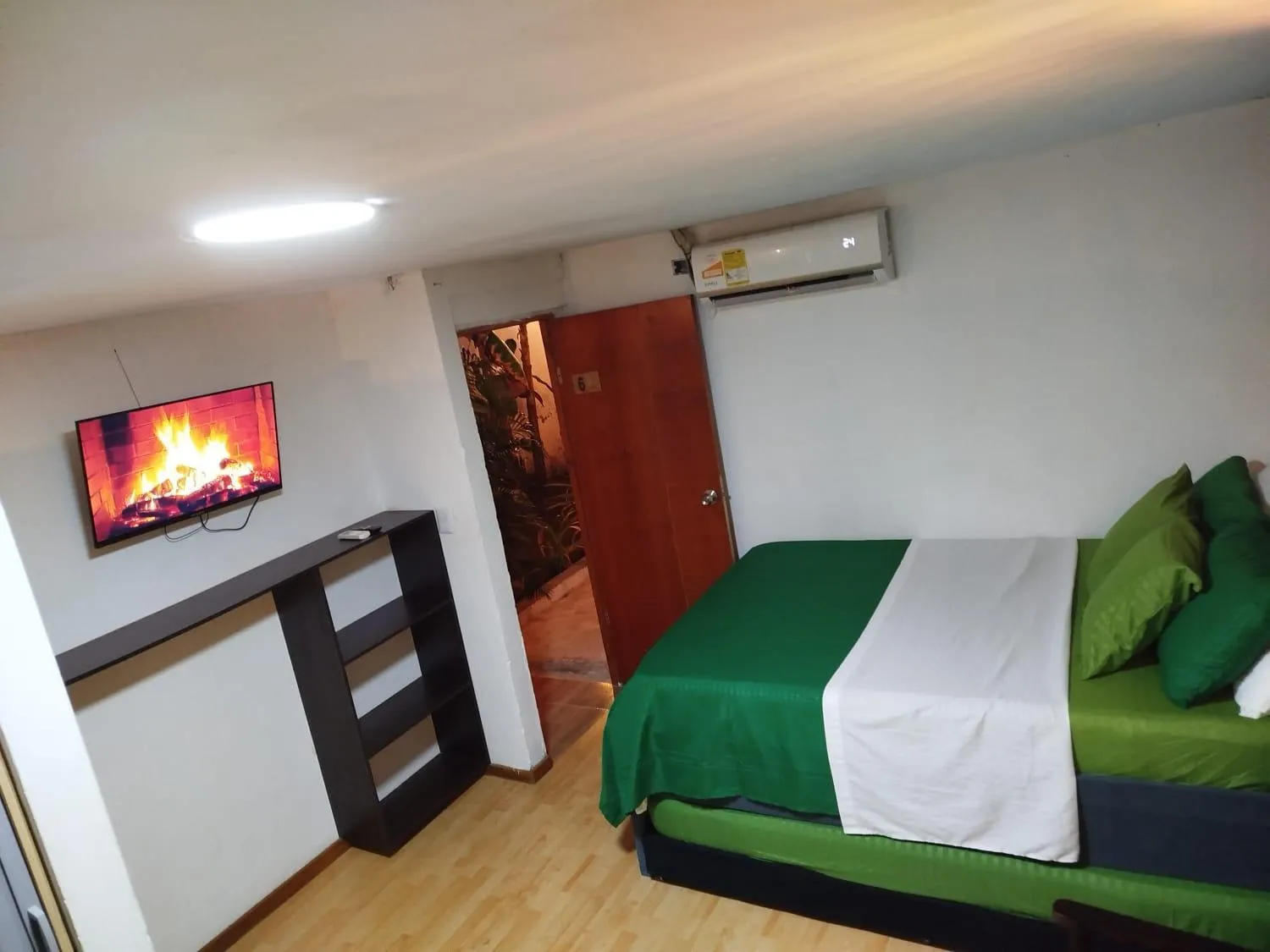 TV and multimedia in HOSTAL LA BOQUILLA