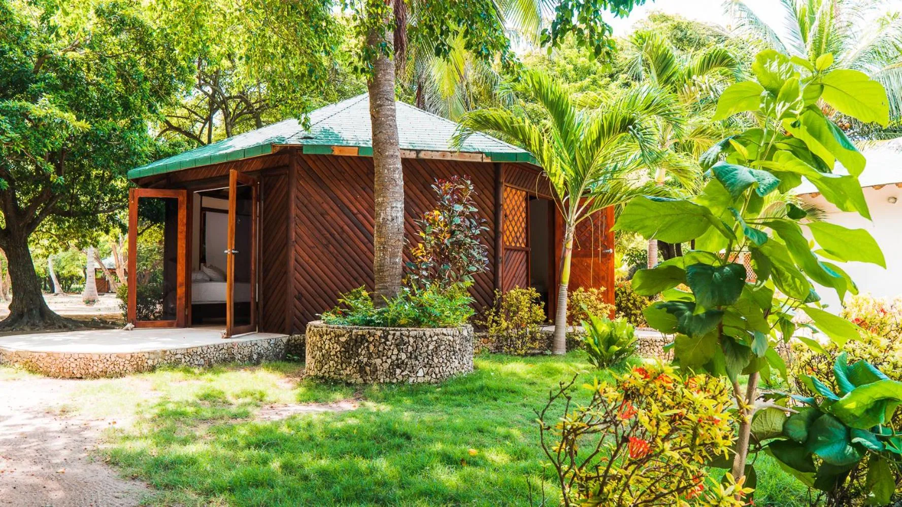 Spring in Hotel Rosario de Mar by Tequendama