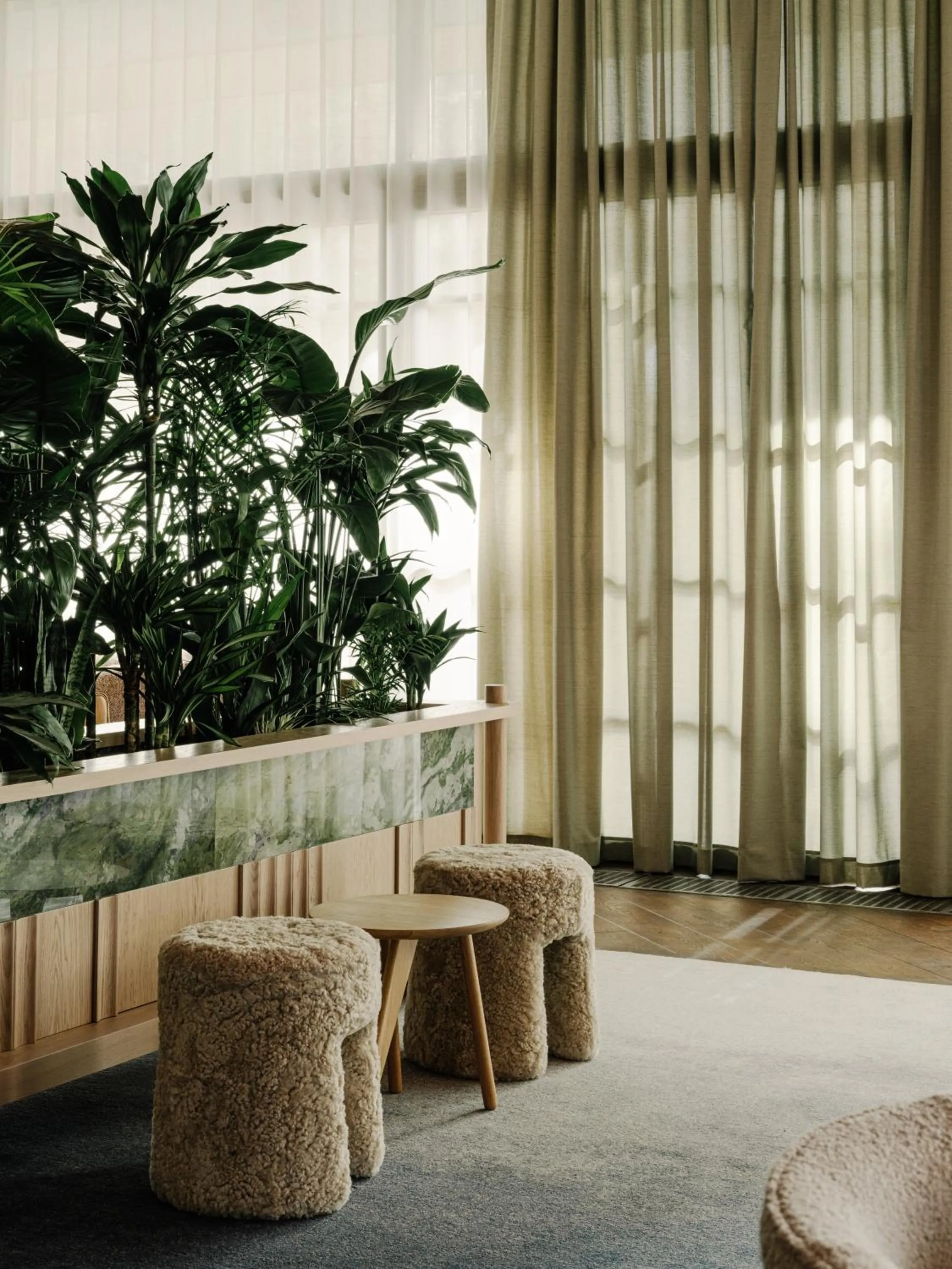 Seating area in PURO Hotel Poznań Stare Miasto