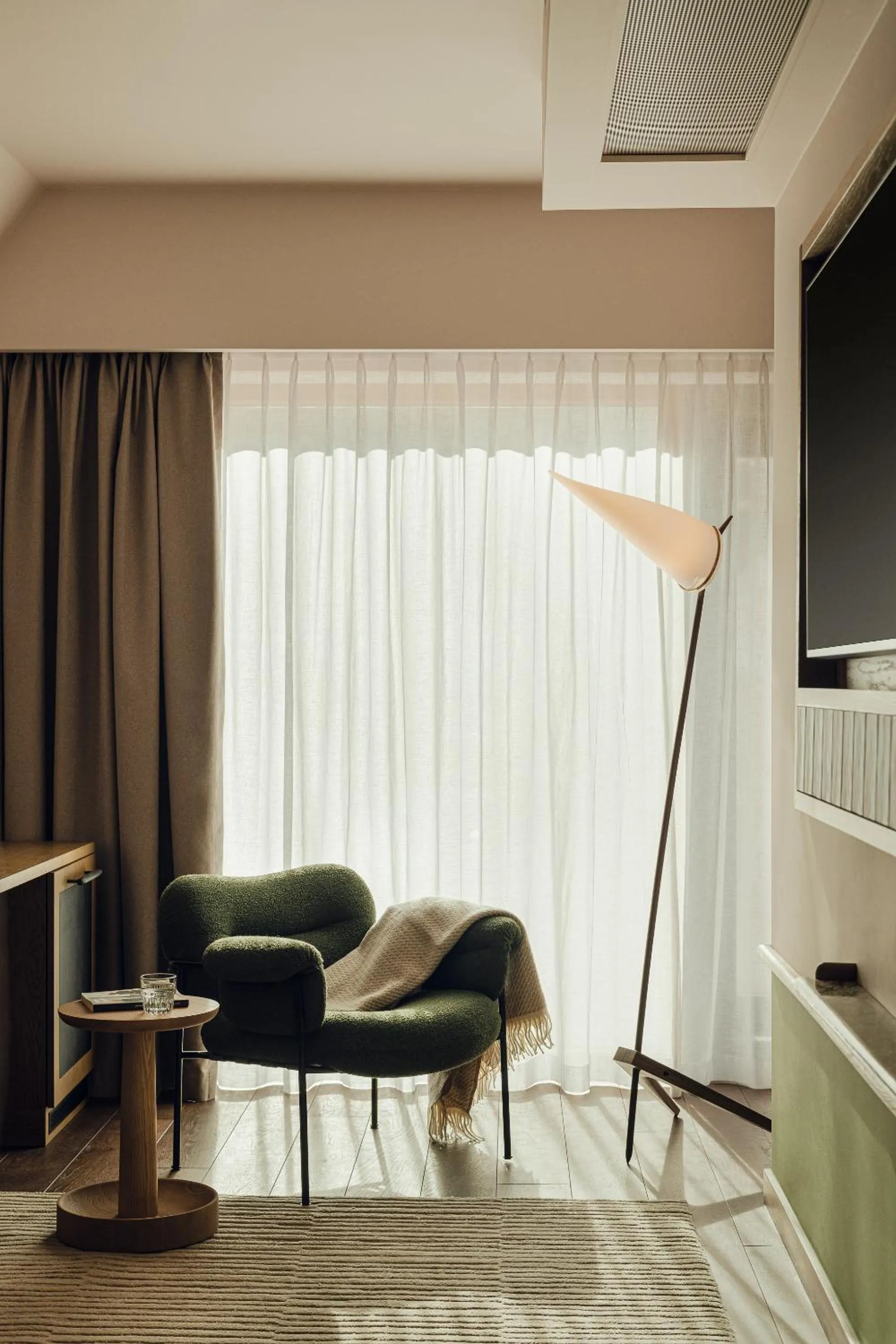 Living room in PURO Hotel Poznań Stare Miasto