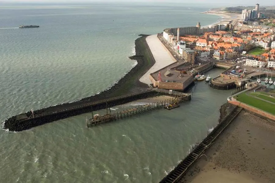 Nearby landmark in City2Beach Hotel