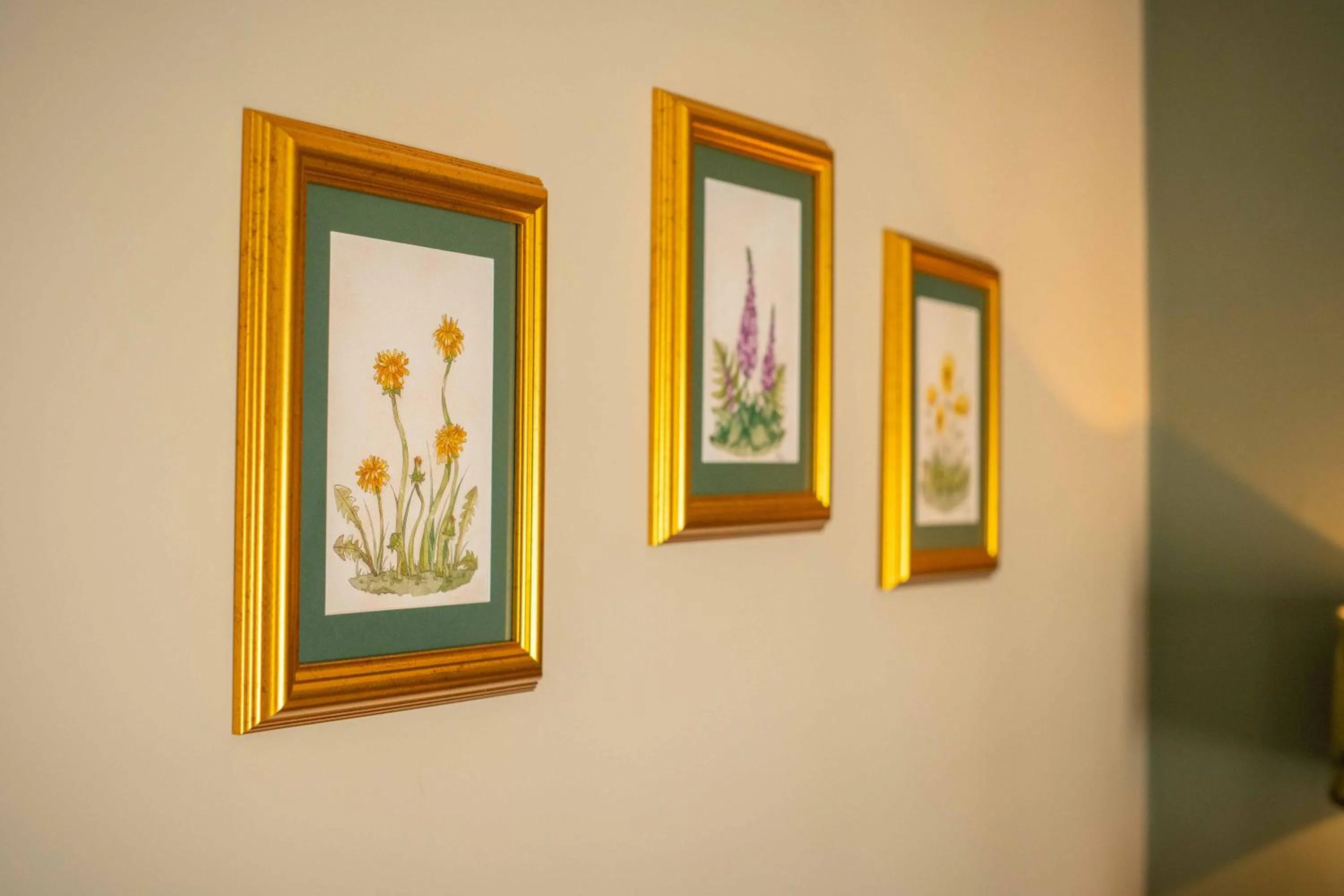 Bedroom in The New White Lion