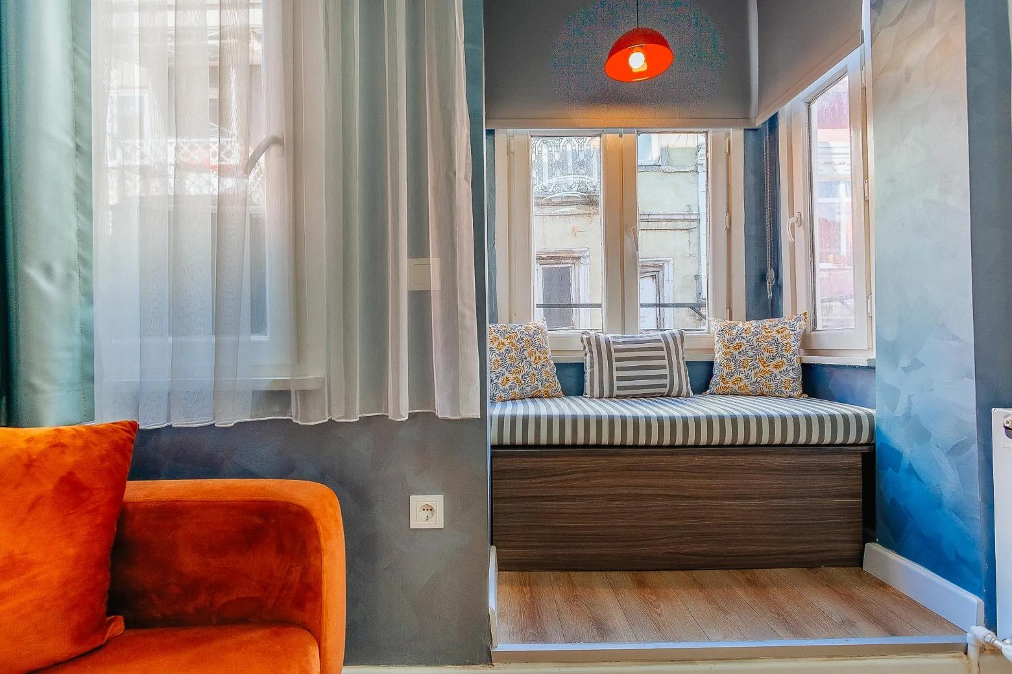 Seating area in Taksim Bi Center Suites