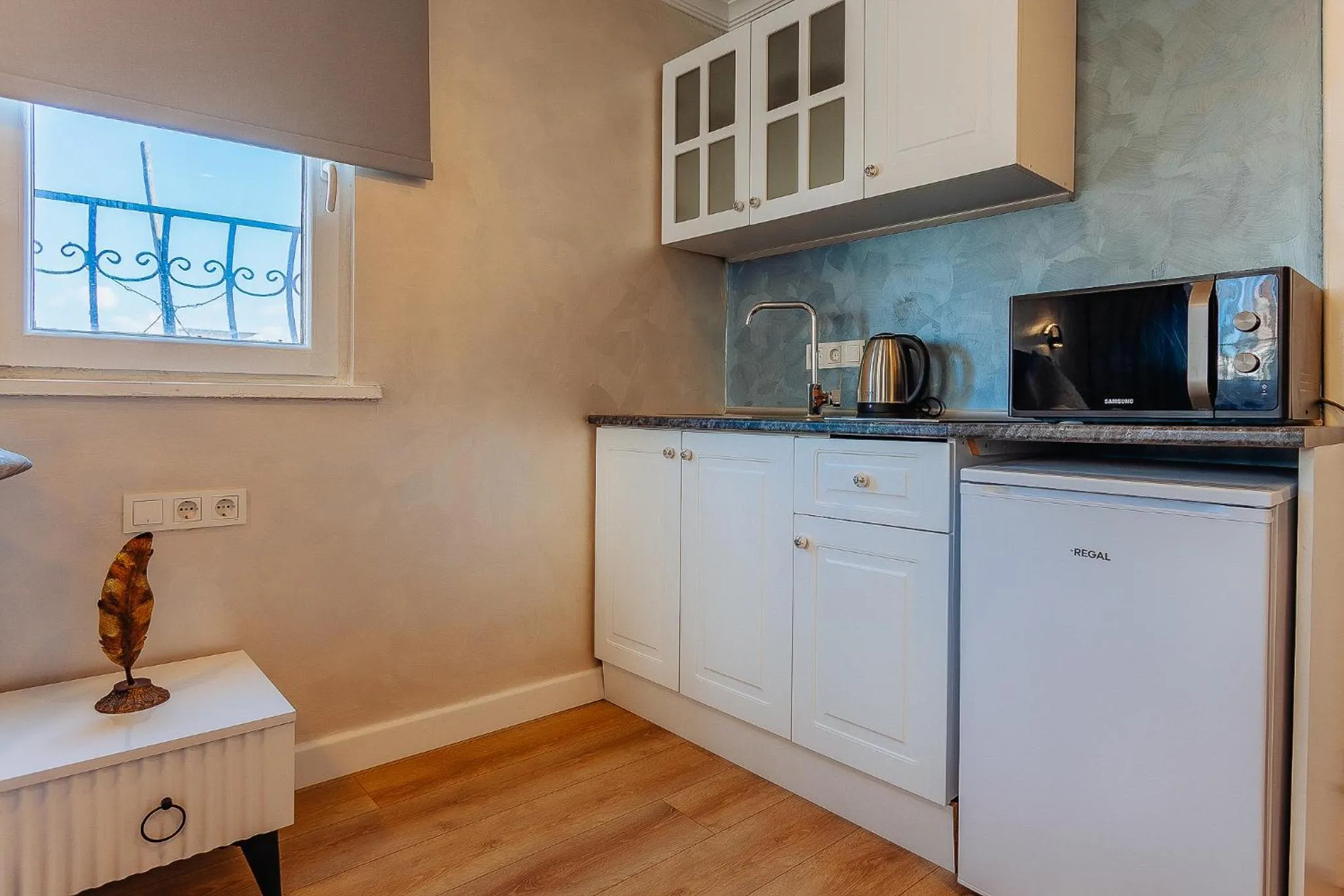 Kitchen or kitchenette in Taksim Bi Center Suites