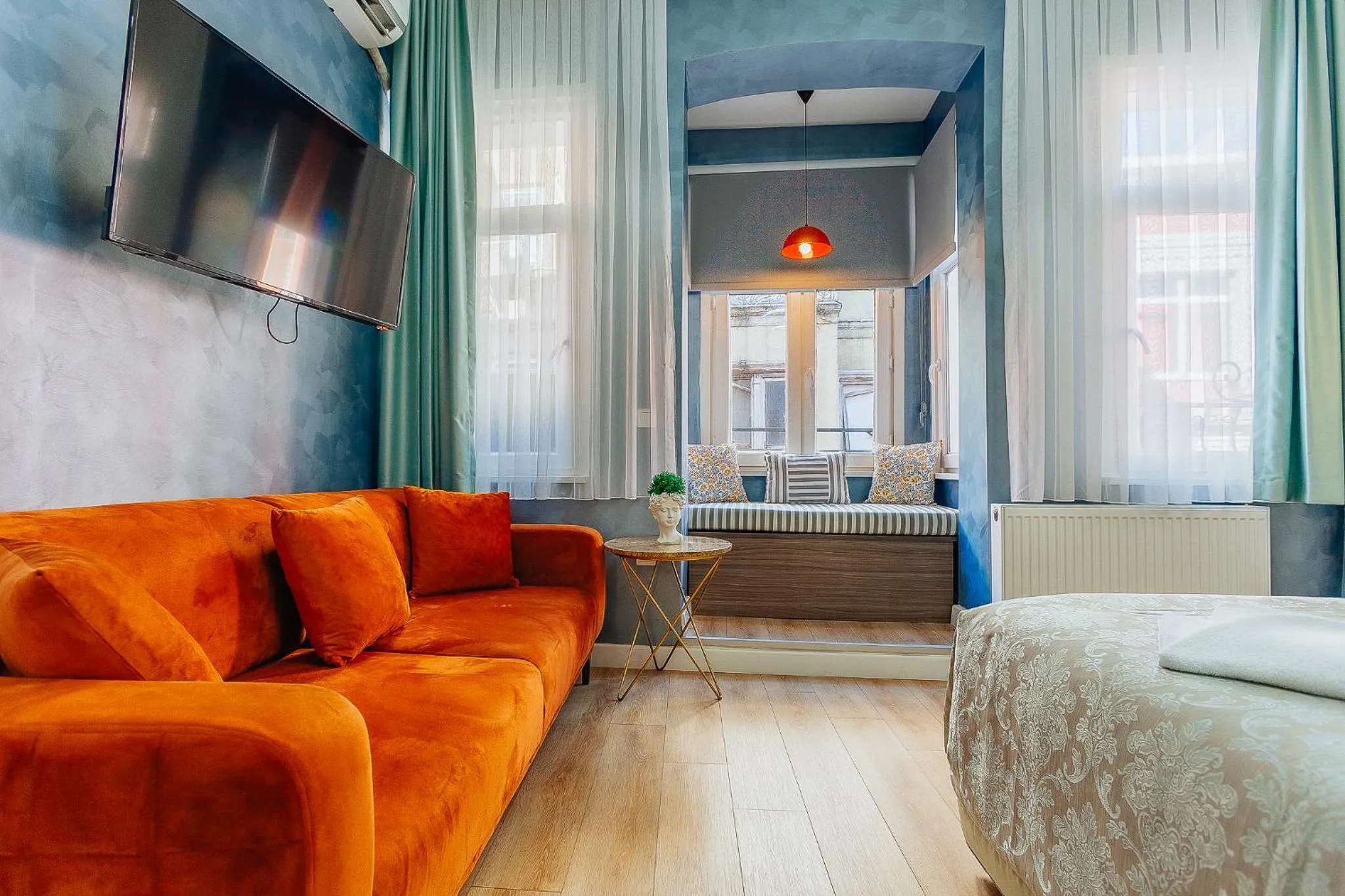 TV and multimedia in Taksim Bi Center Suites