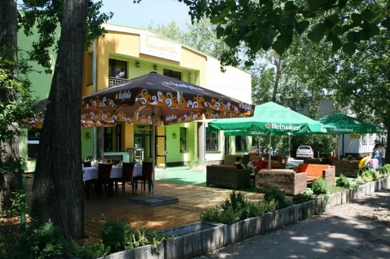 Off site in Garni Hotel Cosmopolitan