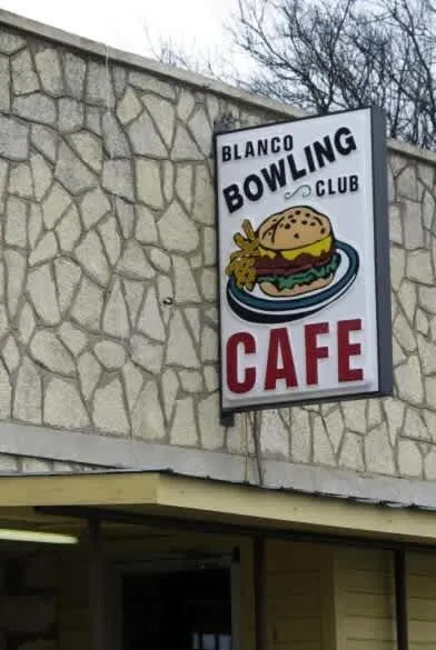 2 Kings Hot Tub Modern Cottage Hill Country