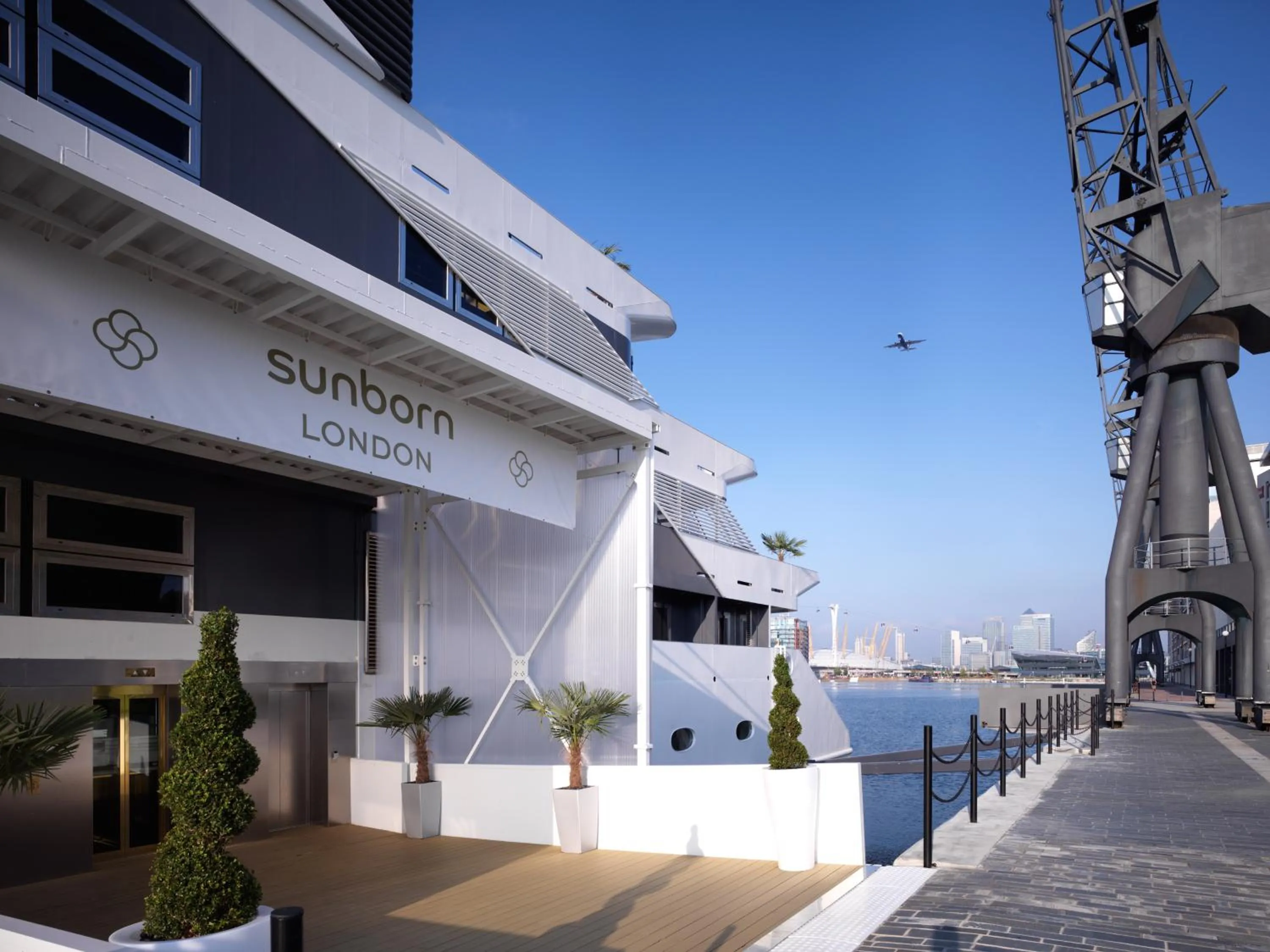 Facade/entrance in Sunborn London Yacht Hotel