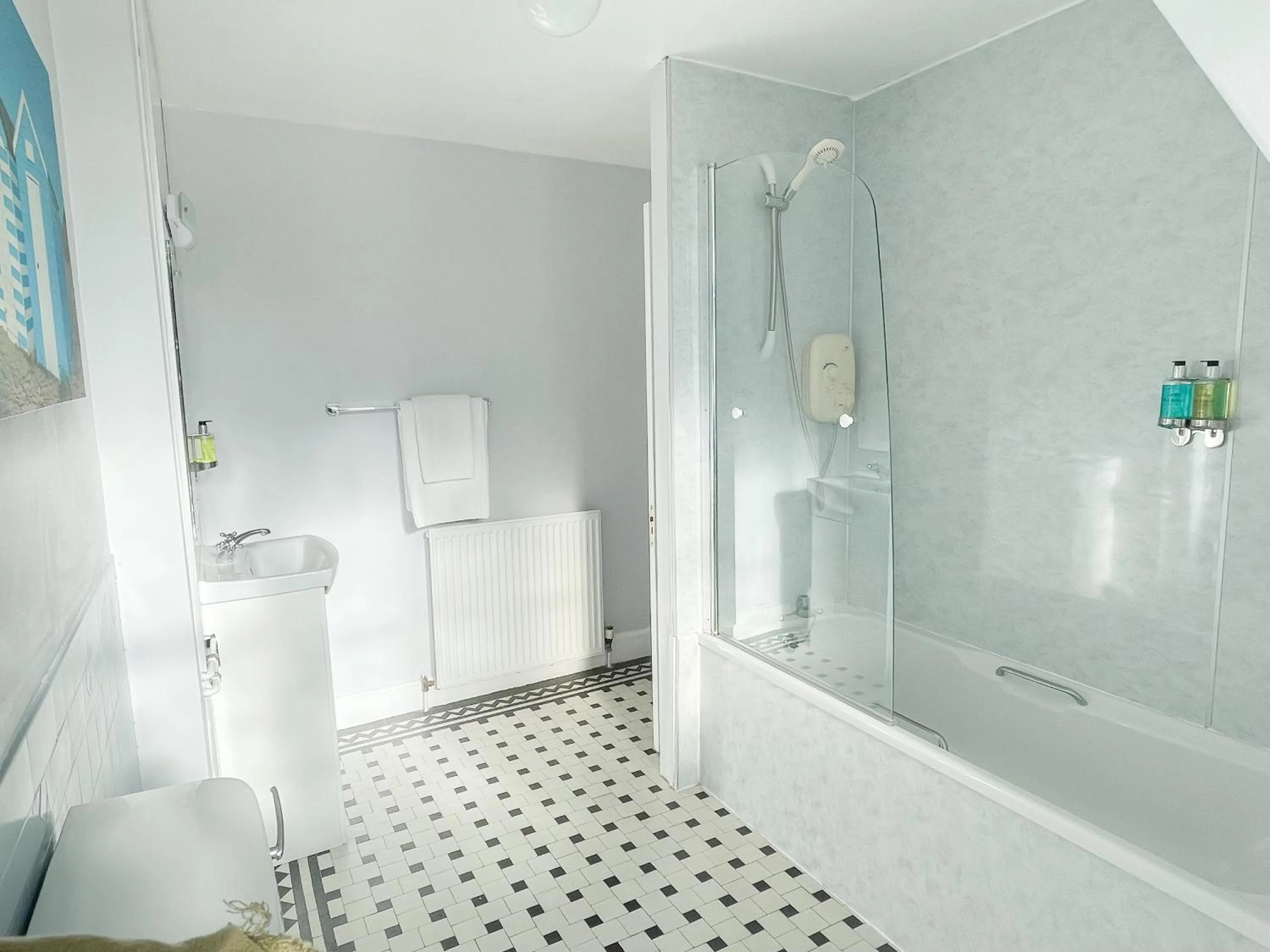 Shower in Cullen Bay Hotel