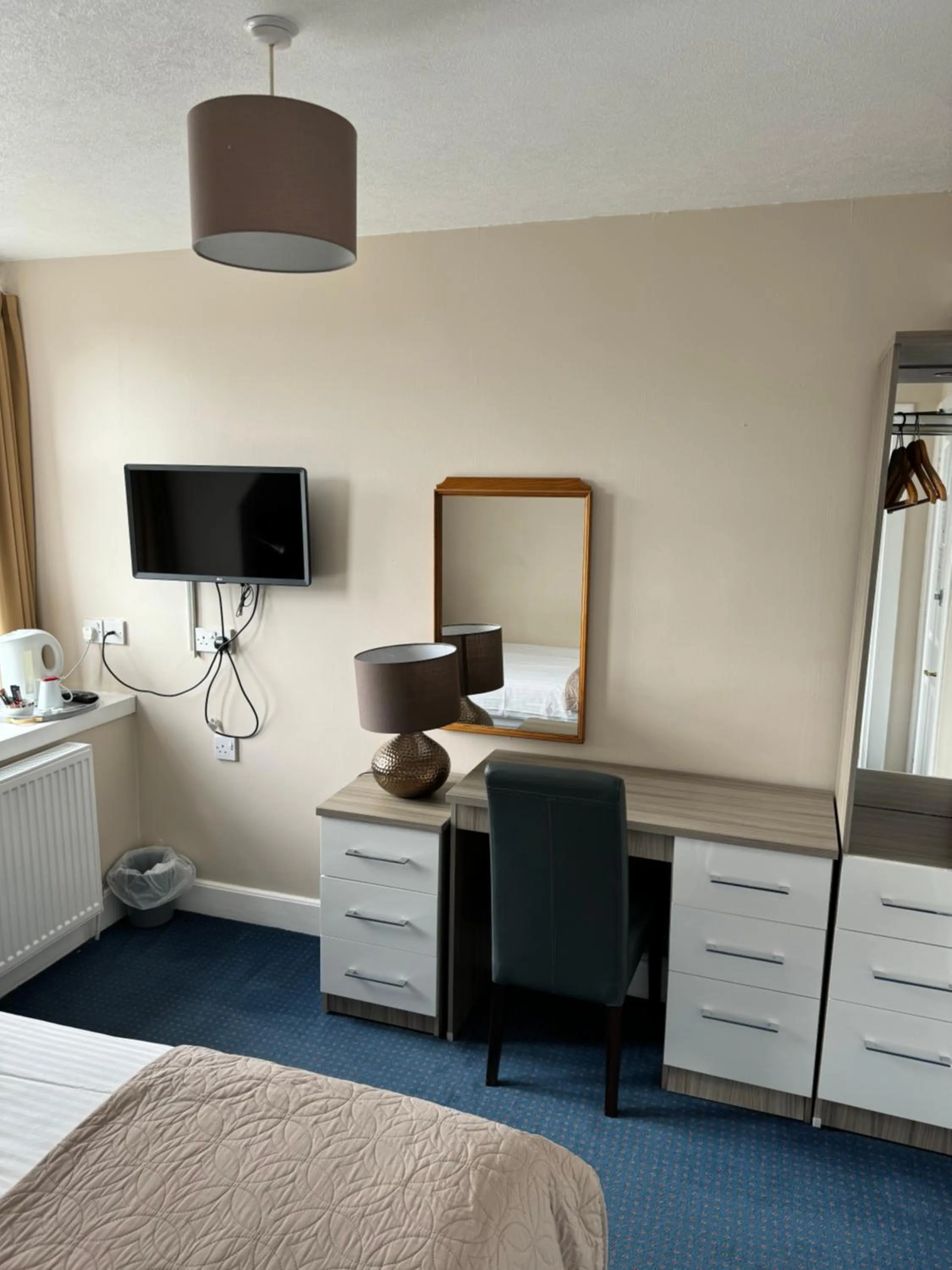 Bed in Cullen Bay Hotel