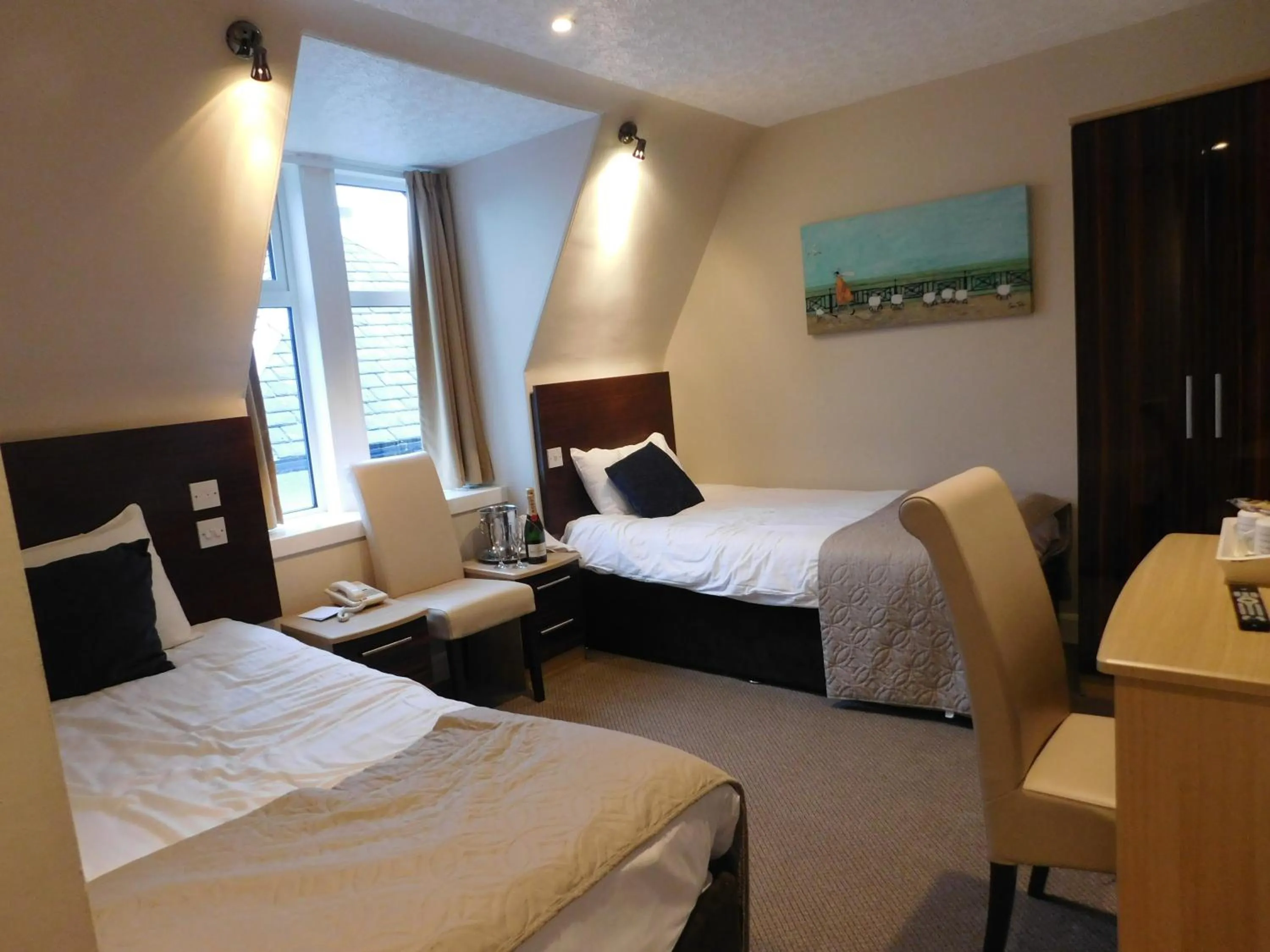 Bed in Cullen Bay Hotel