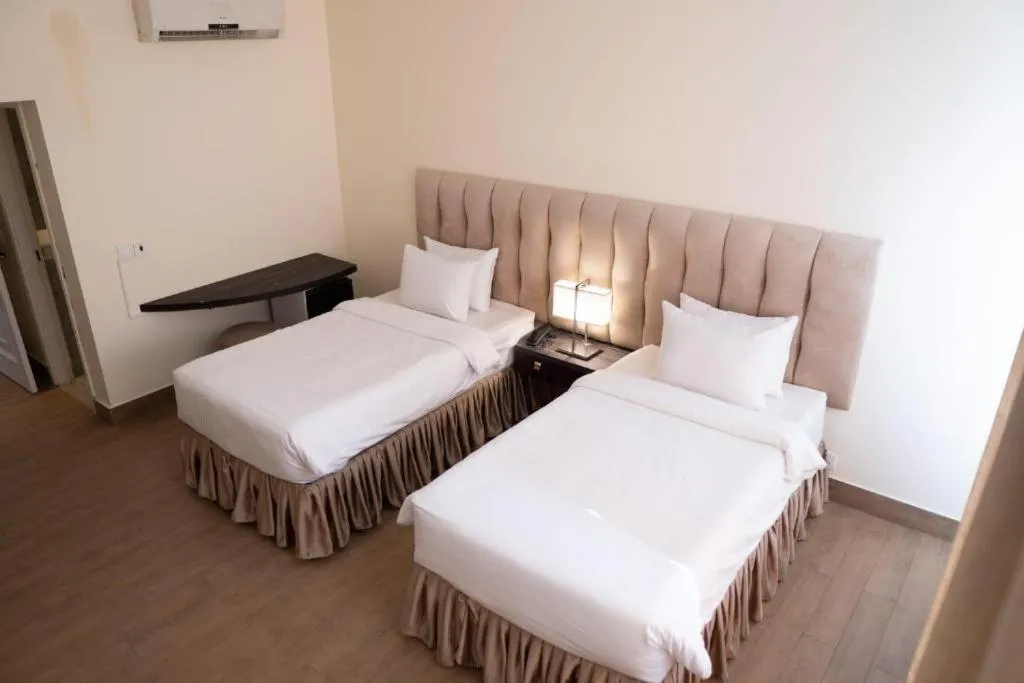 Bed in Falettis Grand Bahawalpur