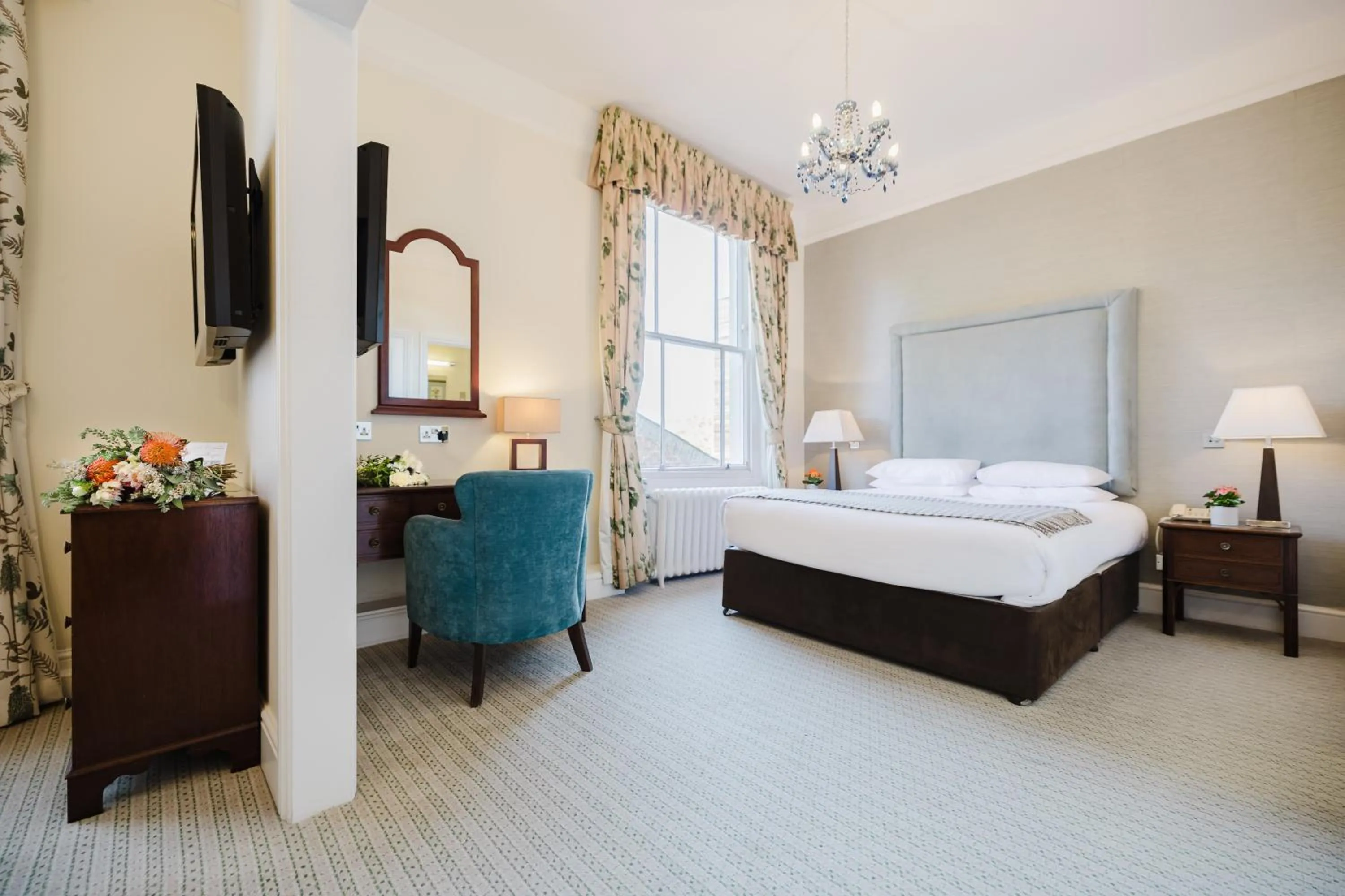 Bed in Winchester Royal Hotel