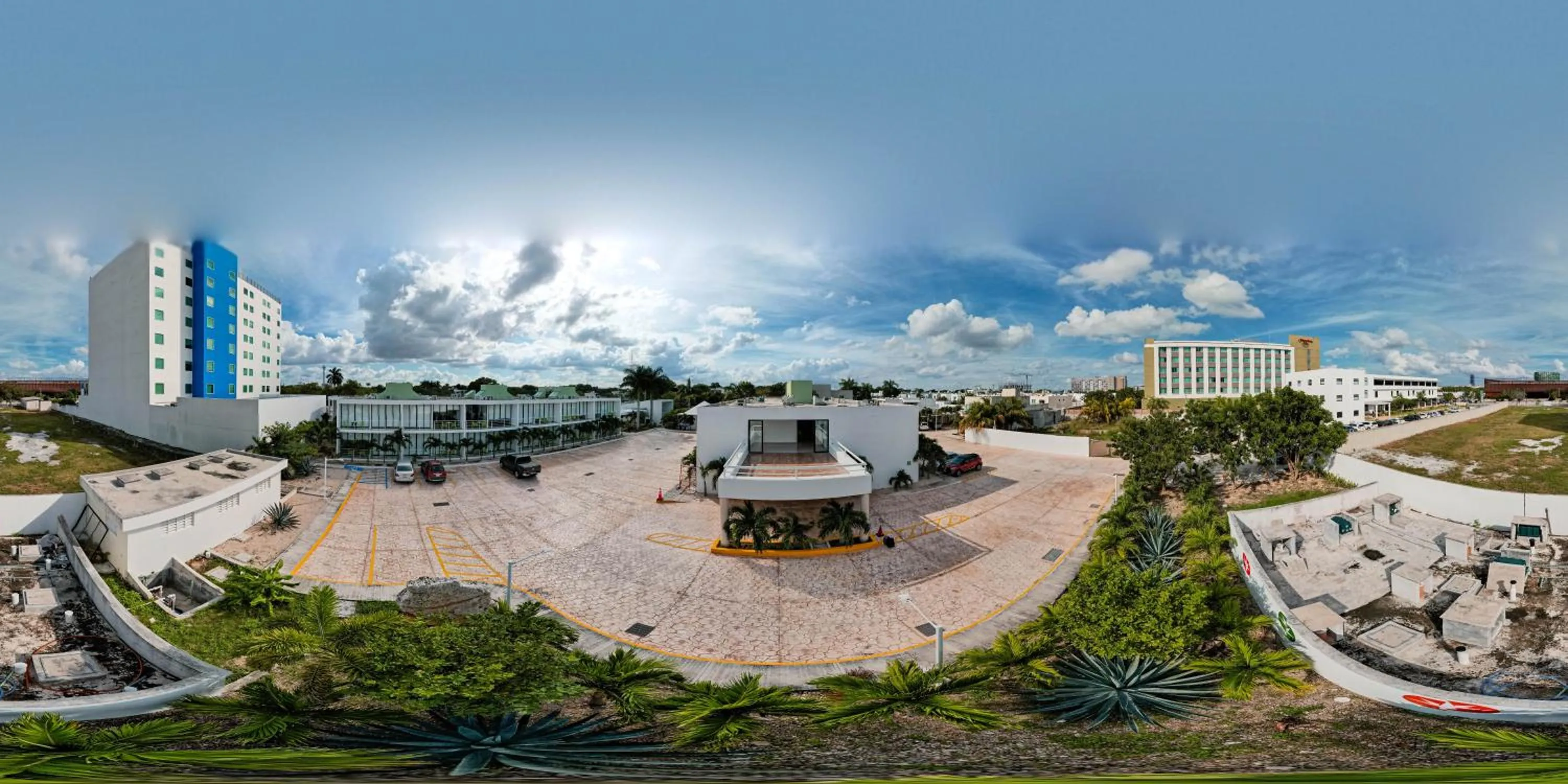 Property building in Hotel & Suites Yuca Ville Siglo XXI