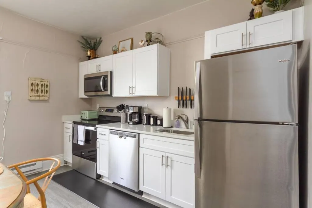 Historic 2 KING BED 1 Bath Near Downtown Spokane