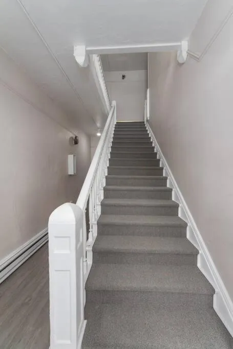 Historic 2 KING BED 1 Bath Near Downtown Spokane