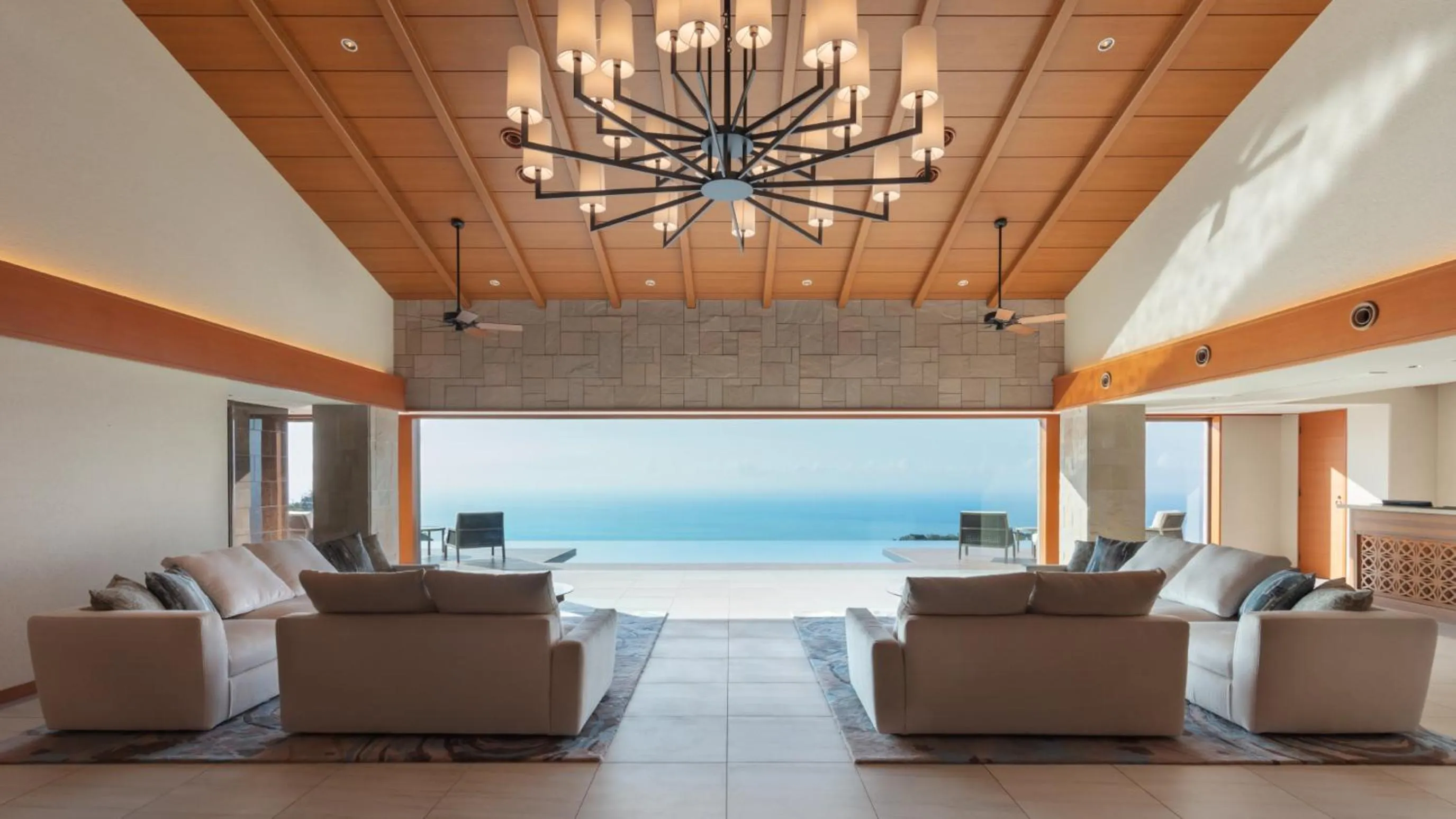 Izu Hotel Resort & Spa