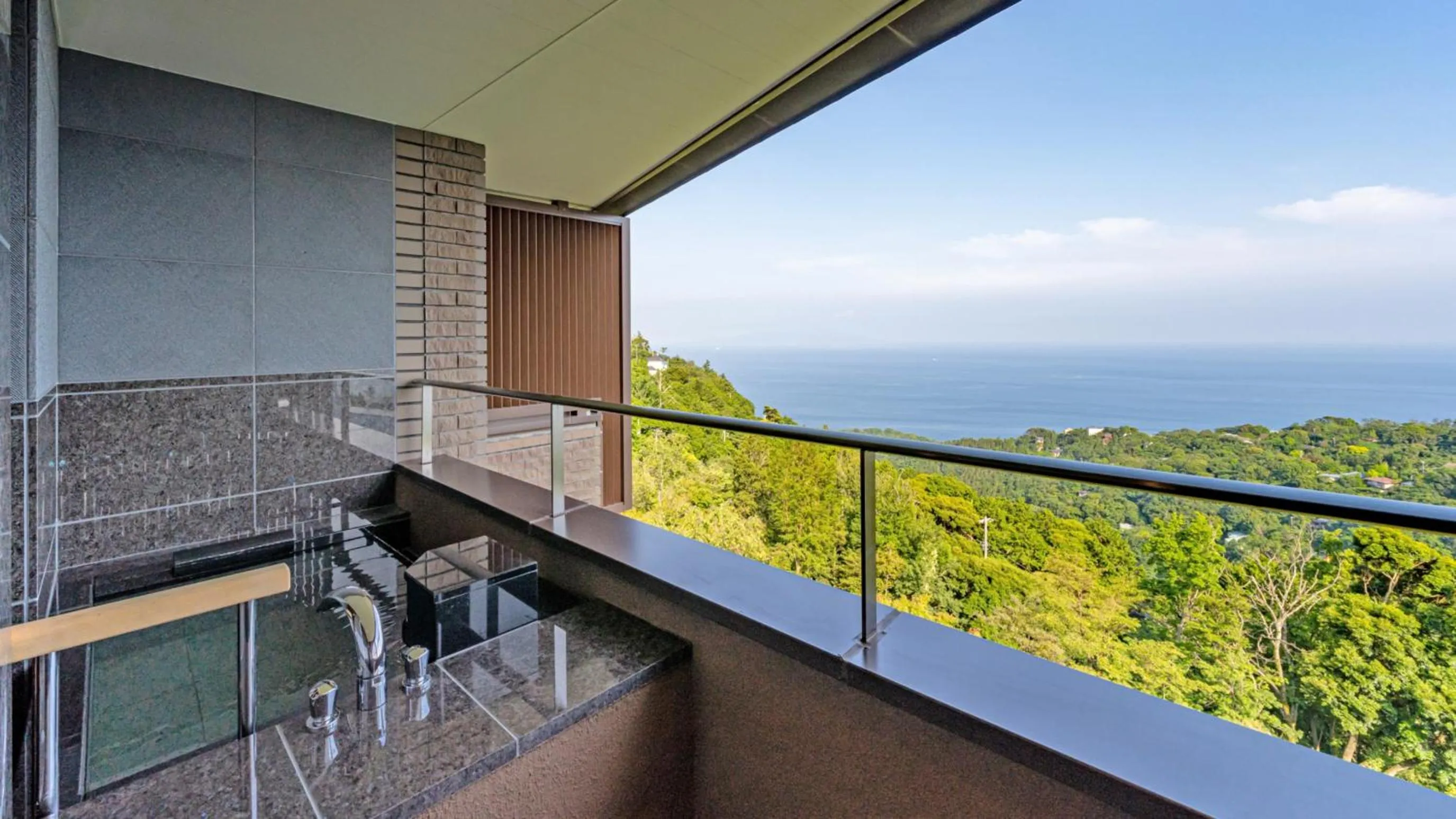 Izu Hotel Resort & Spa