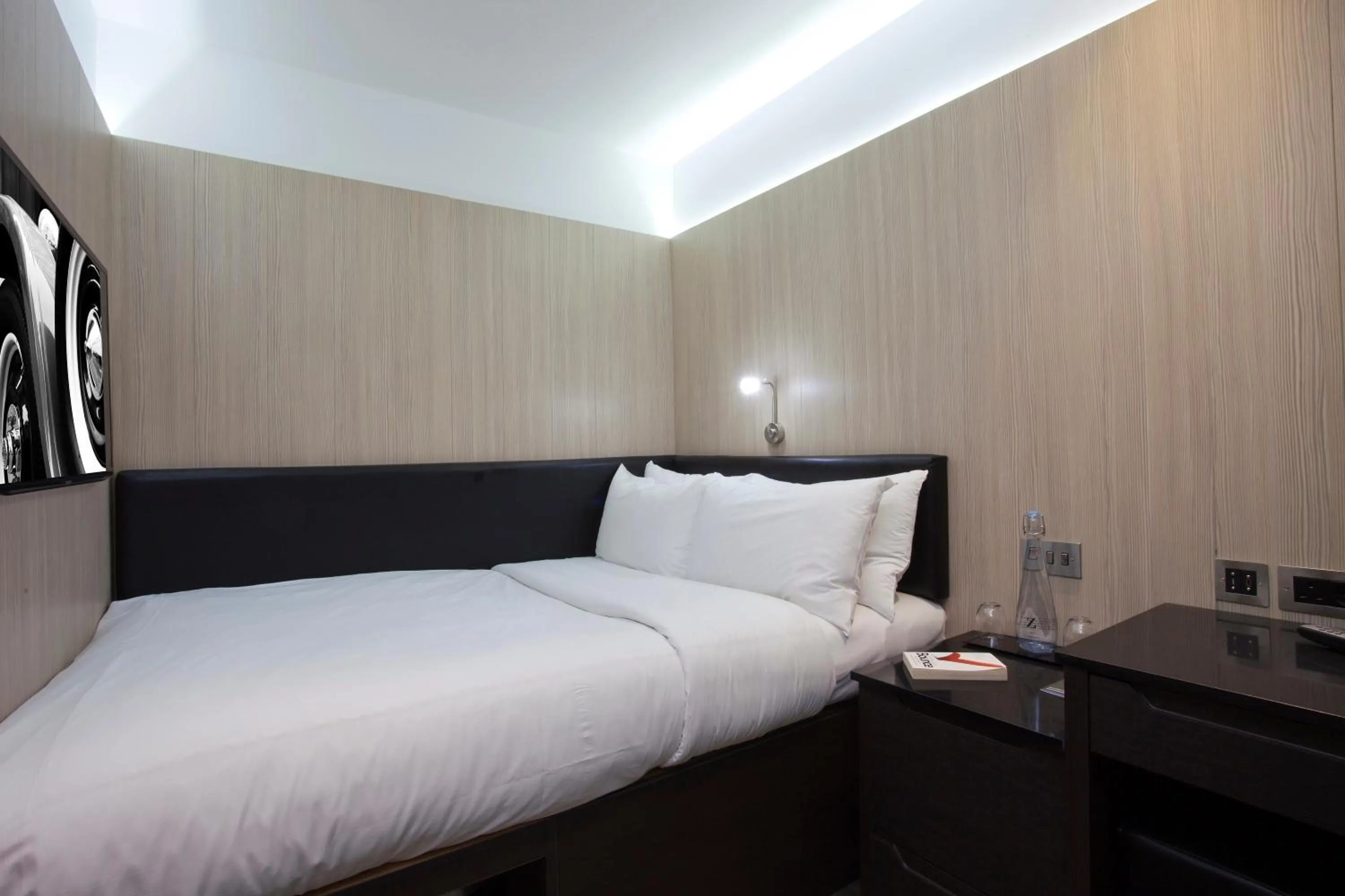 Bedroom, Bed in The Z Hotel Glasgow