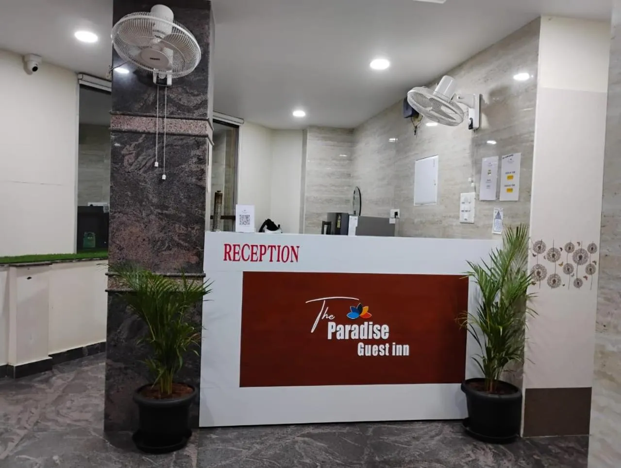 Lounge or bar in The Paradise Guest Inn