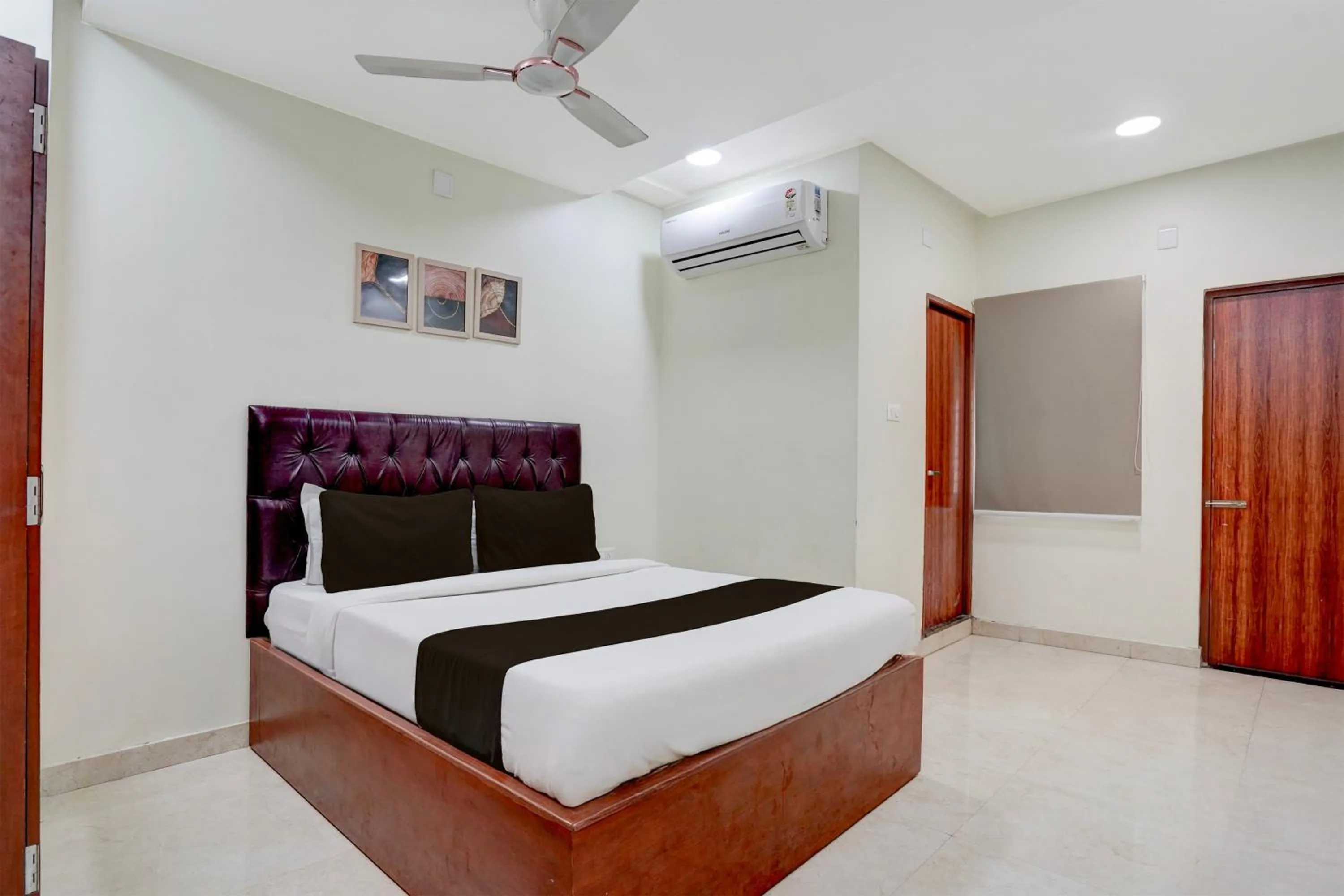 Bedroom, Bed in Super Hotel O Magunta Layout Nellore Formerly The Paradise Guest Inn
