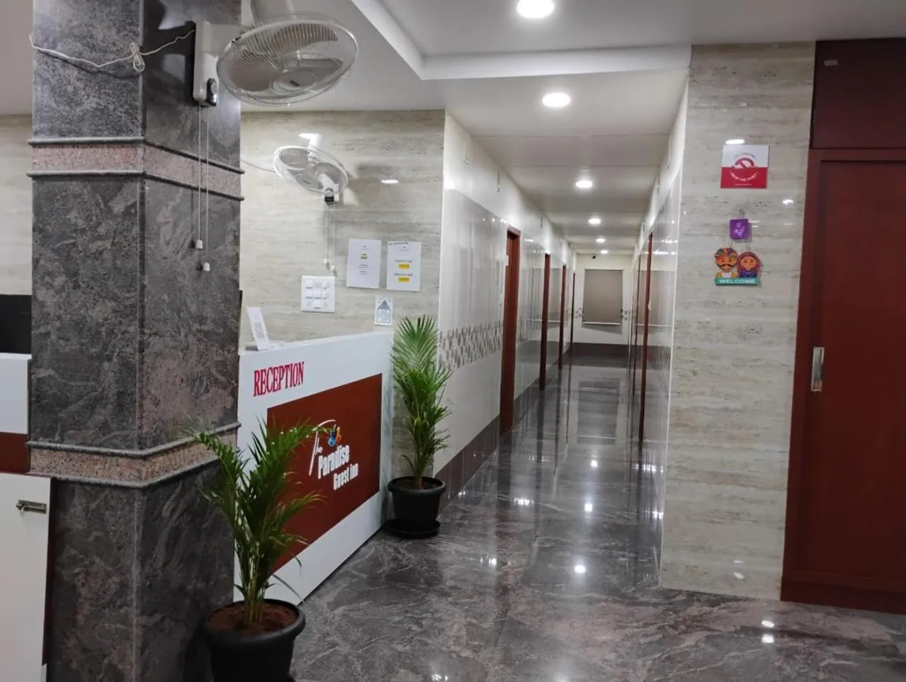 Lounge or bar in The Paradise Guest Inn