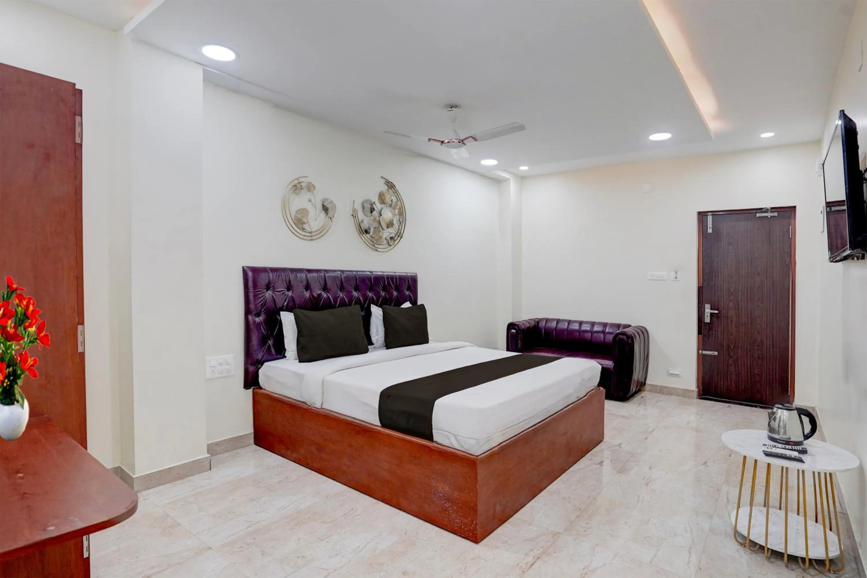 Bedroom, Bed in Hotel O Magunta Layout Nellore Formerly The Paradise Guest Inn