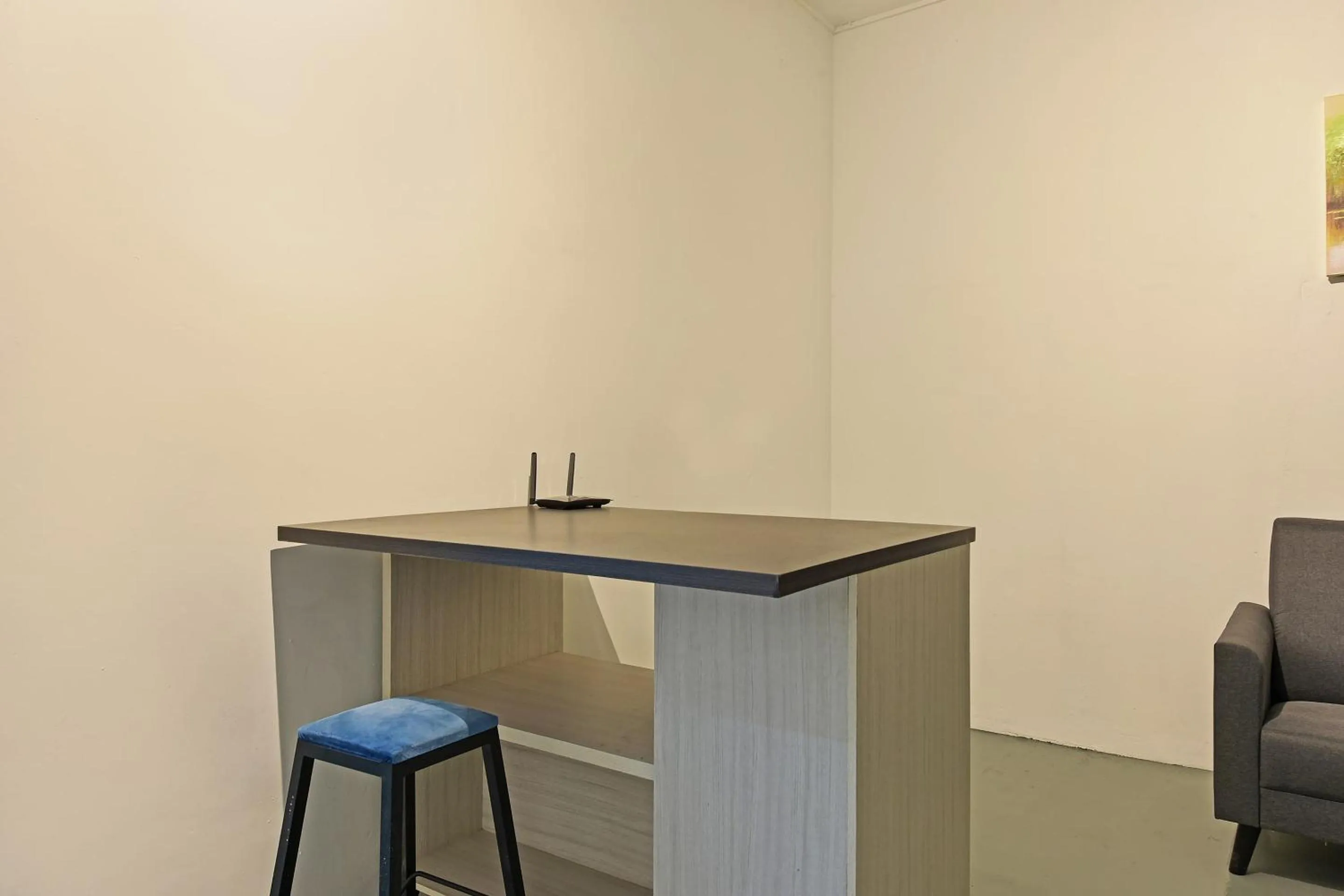 Lobby or reception in Hotel O S Homestay