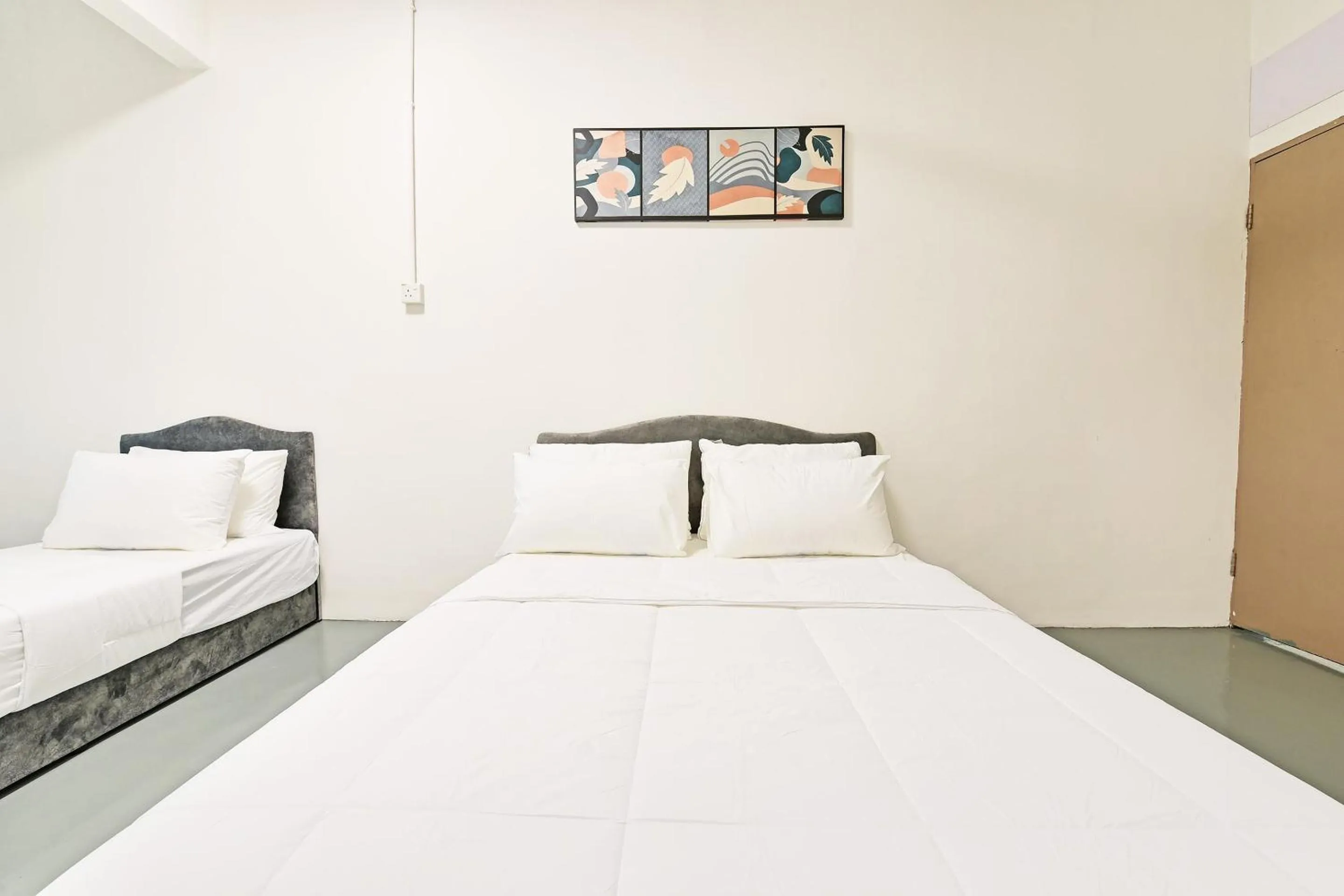 Bedroom, Bed in Hotel O S Homestay