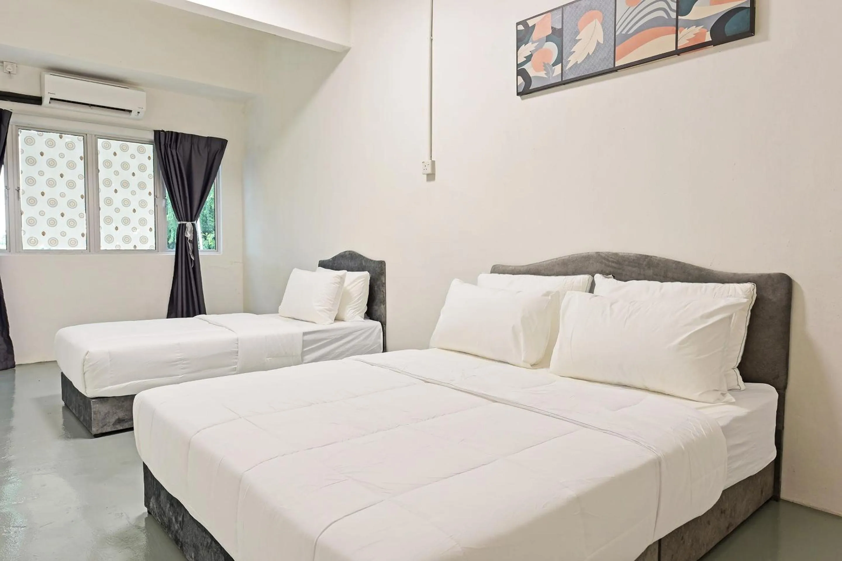 Bedroom, Bed in Hotel O S Homestay