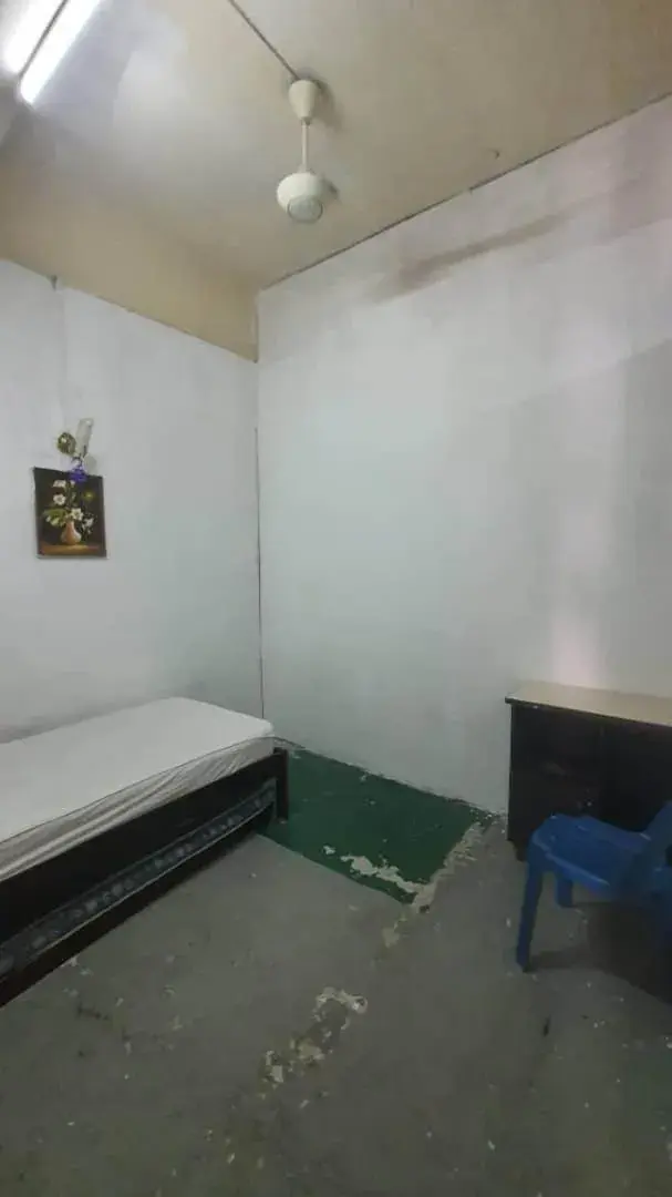 Standard Twin Room in Hotel O Penginapan Almera Standard Twin Room in Hotel O Penginapan Almera