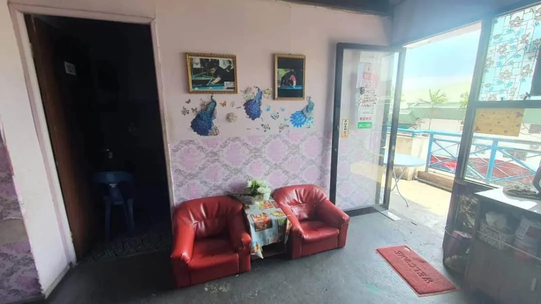 Lobby or reception in Hotel O Penginapan Almera