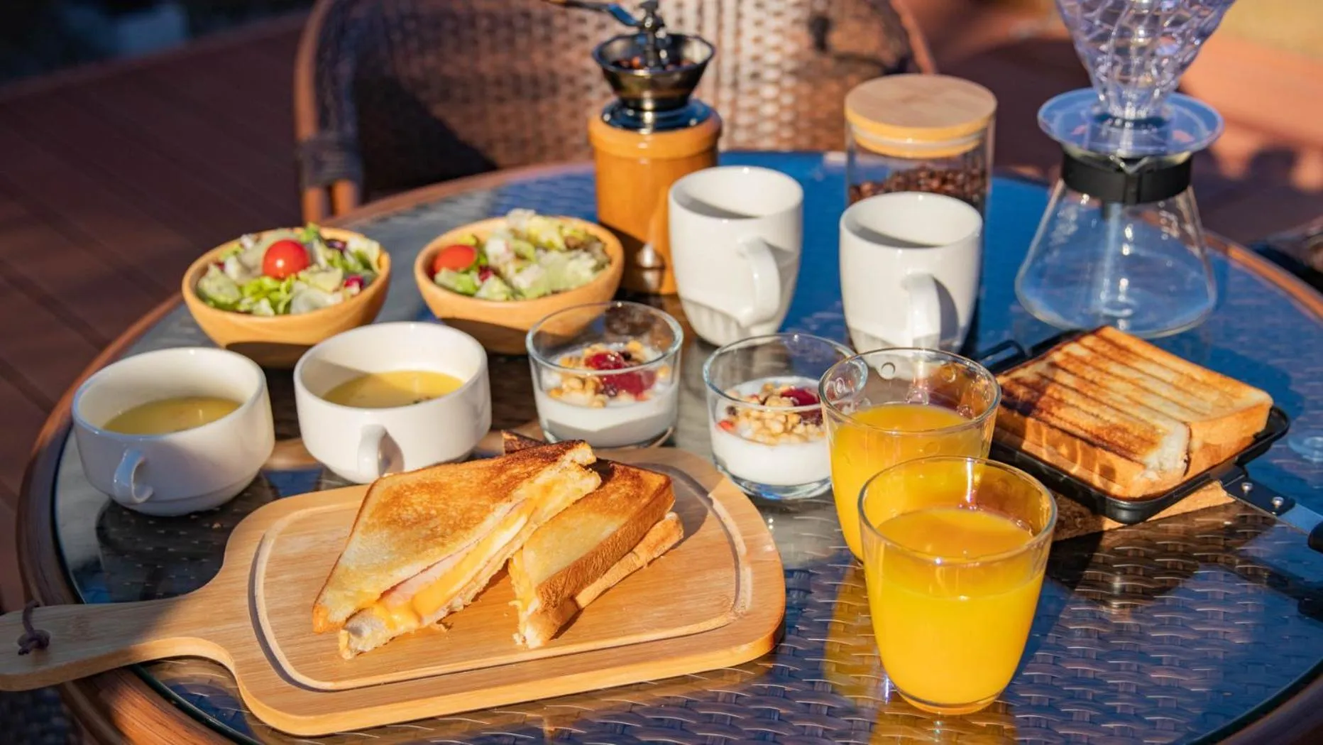 Food and drinks in Gramercy Village 山中湖 Glamping &Sauna