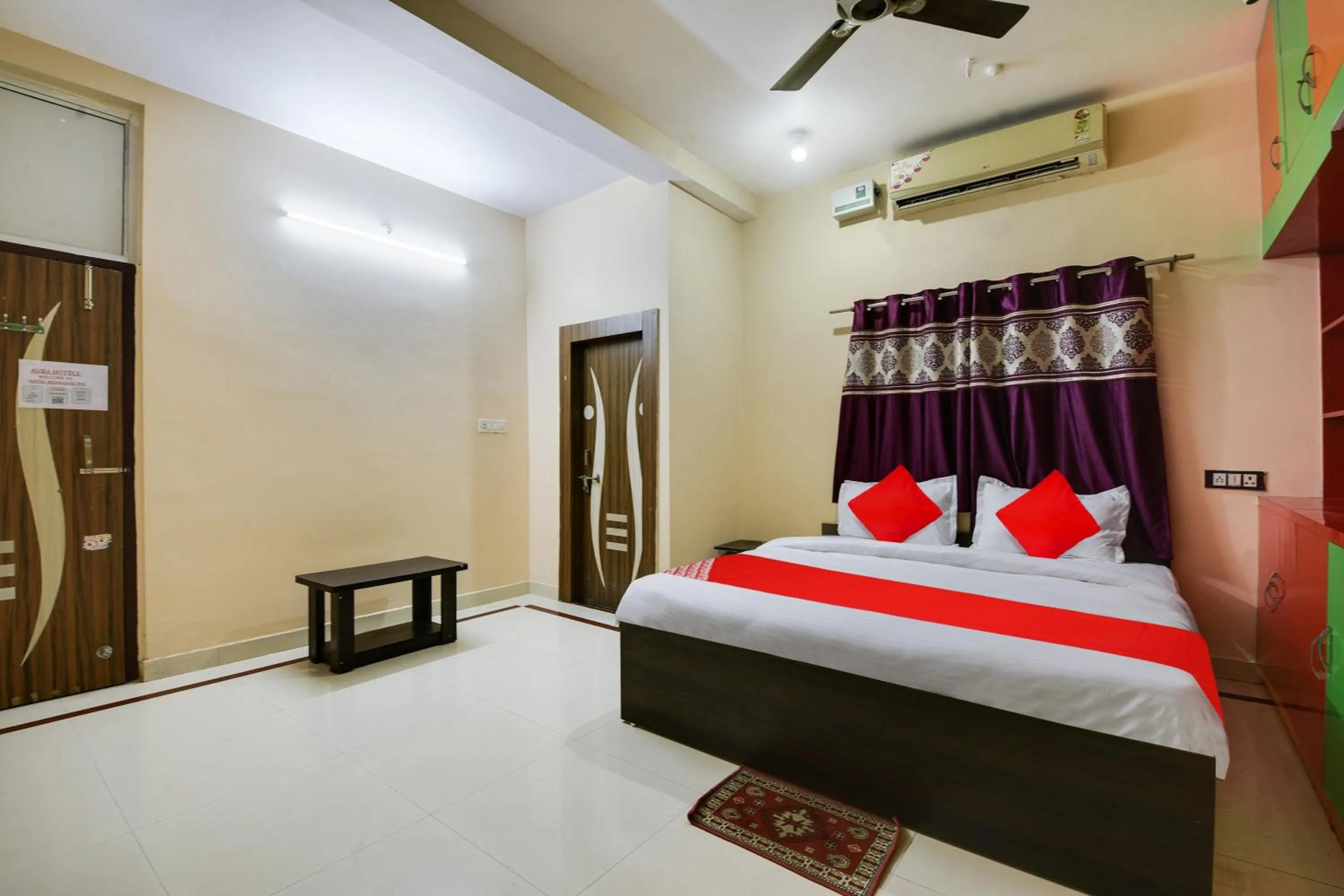 Bedroom, Bed in Hotel O Rudraksh Inn
